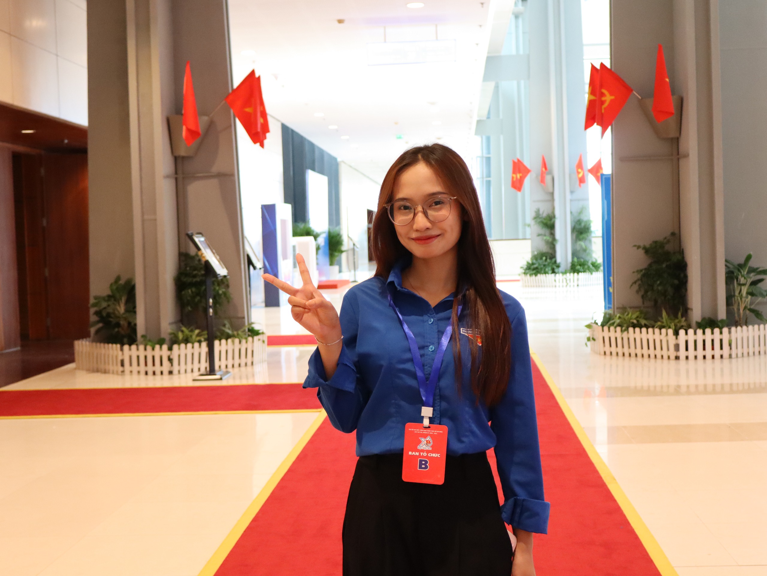 Những m&agrave;u &aacute;o xanh g&oacute;p phần l&agrave;m n&ecirc;n th&agrave;nh c&ocirc;ng của Đại hội Đo&agrave;n - Ảnh 2.