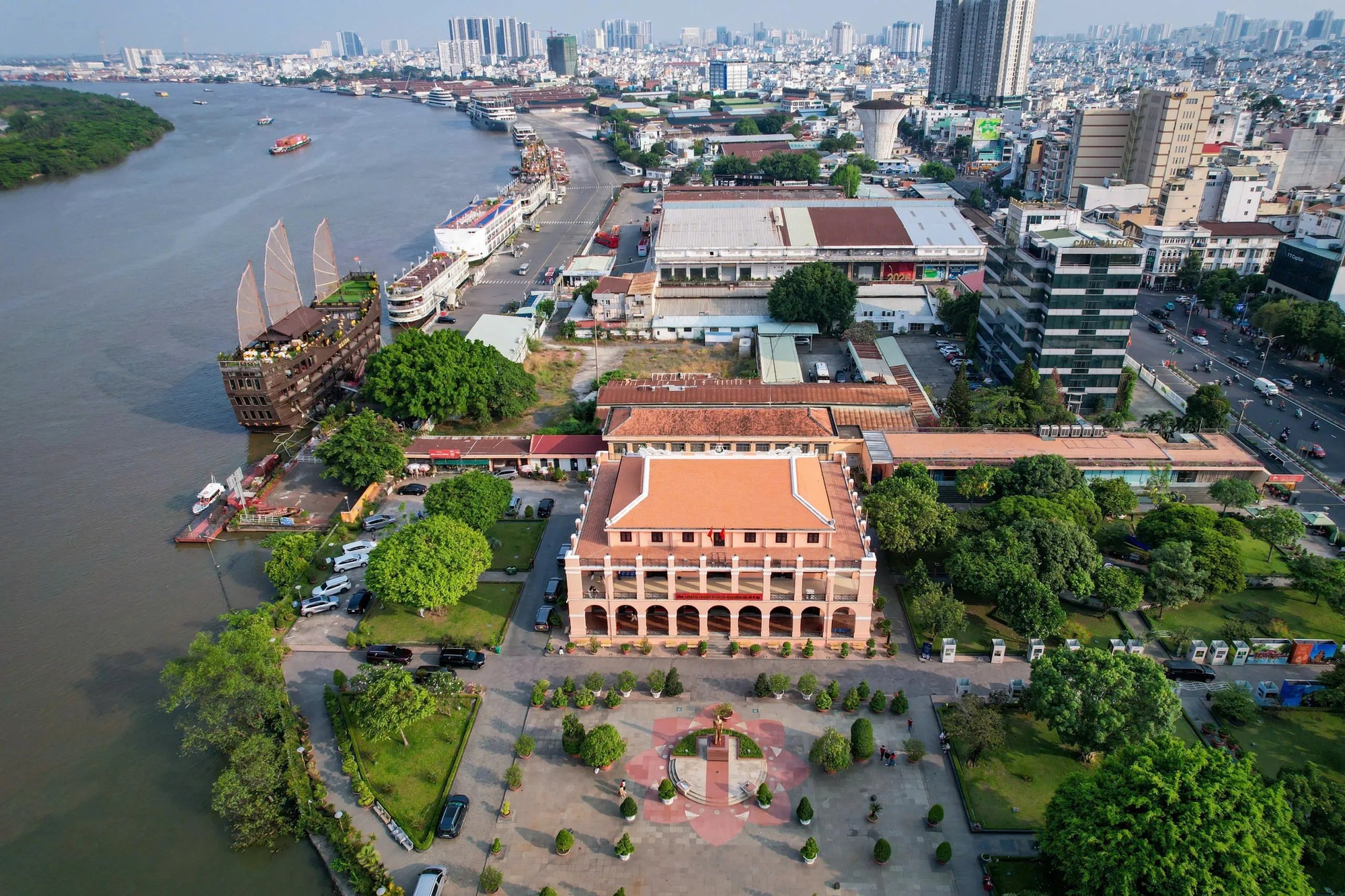 Nền tảng 50 năm đưa TP.HCM vươn mình bứt phá- Ảnh 1.