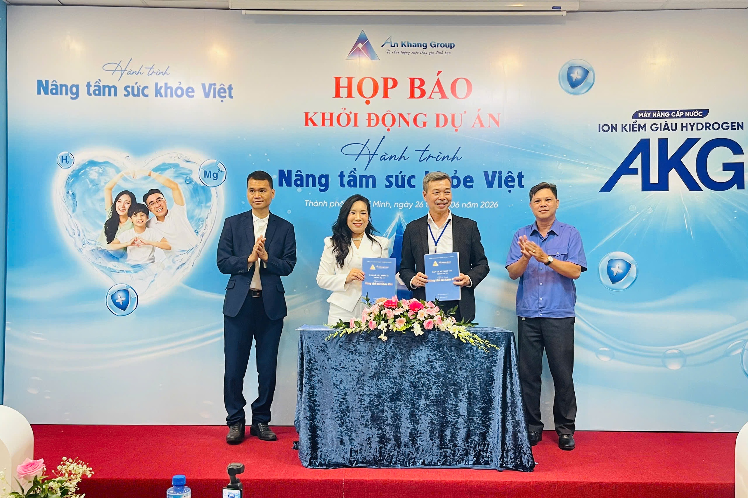 Ra mắt dự án 'Hành trình nâng tầm sức khỏe Việt'- Ảnh 1.
