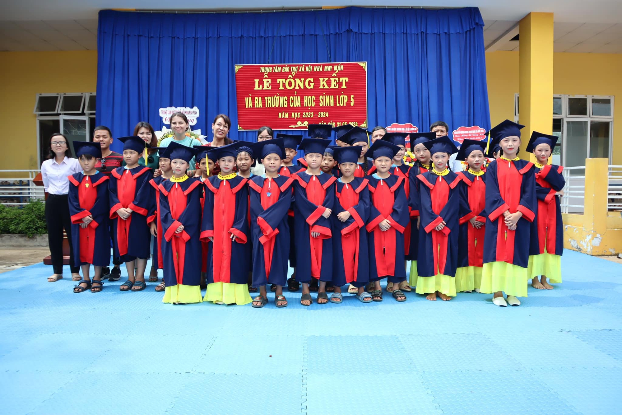Mẹ Tim v&agrave; h&agrave;nh tr&igrave;nh nh&acirc;n &aacute;i tại Việt Nam- Ảnh 4.