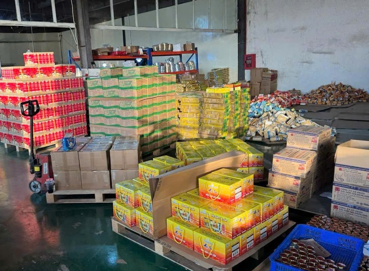 Bắt doanh nghiệp sản xuất nước yến, tổ yến giả quy mô lớn trong khu công nghiệp- Ảnh 4.