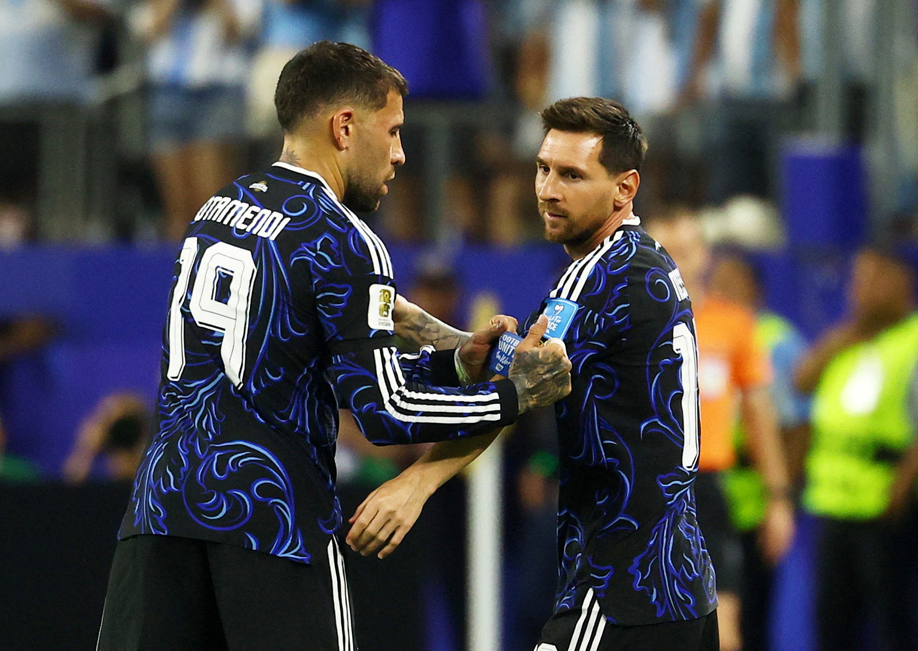 Messi chỉ mất 20 ph&uacute;t để lập th&ecirc;m kỷ lục World Cup: Si&ecirc;u phẩm đẹp như tranh vẽ- Ảnh 1.