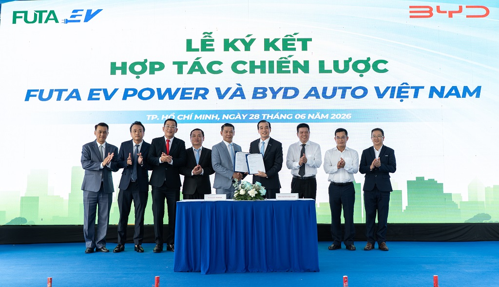 BYD 'bắt tay' tập đoàn Phương Trang, thêm lời giải cho hạ tầng sạc xe điện?- Ảnh 1.