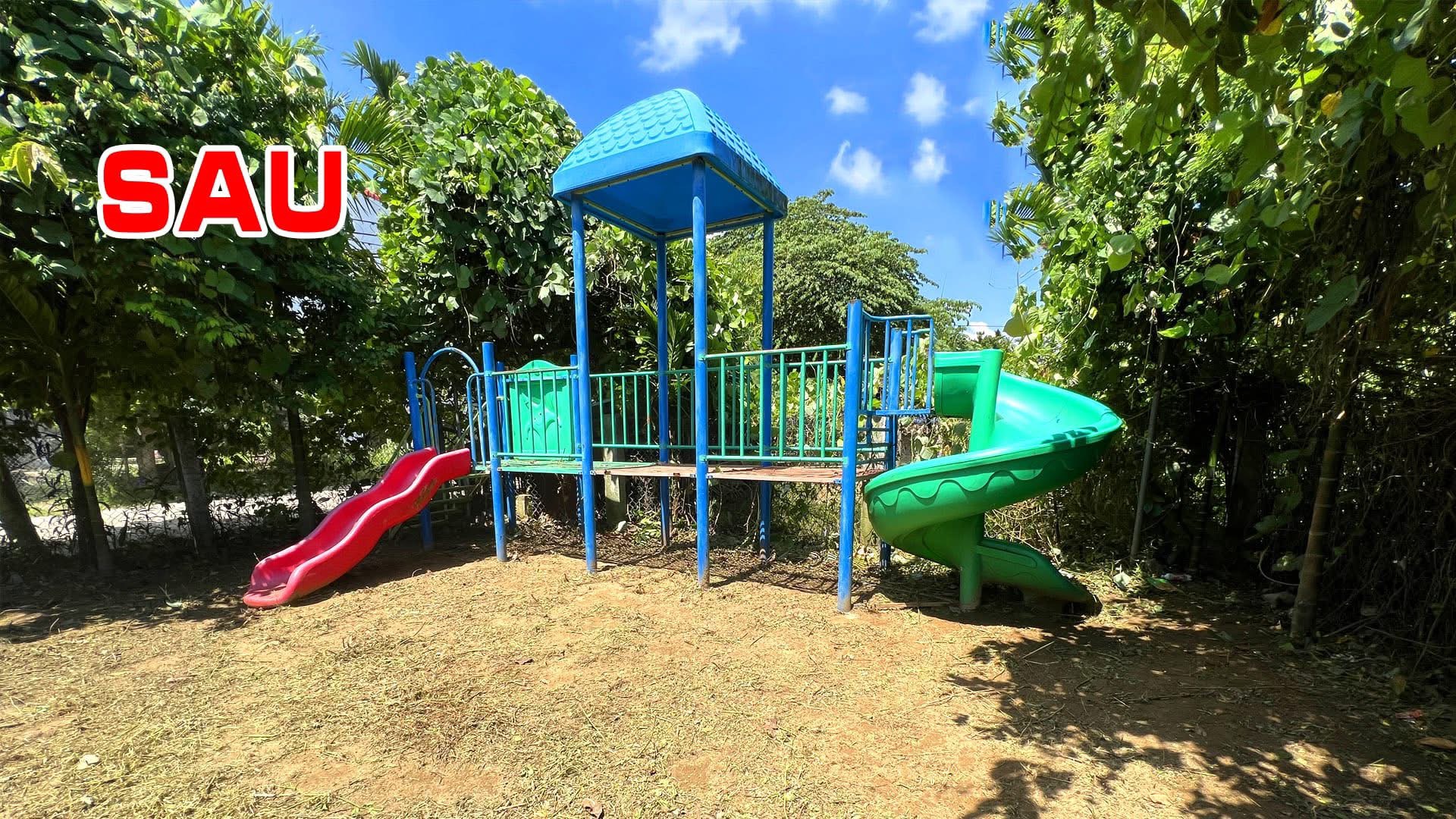 Kh&ocirc;ng nhận tiền c&ocirc;ng, nh&oacute;m 5 người trẻ dọn nh&agrave; miễn ph&iacute; suốt gần 4 năm - Ảnh 7.