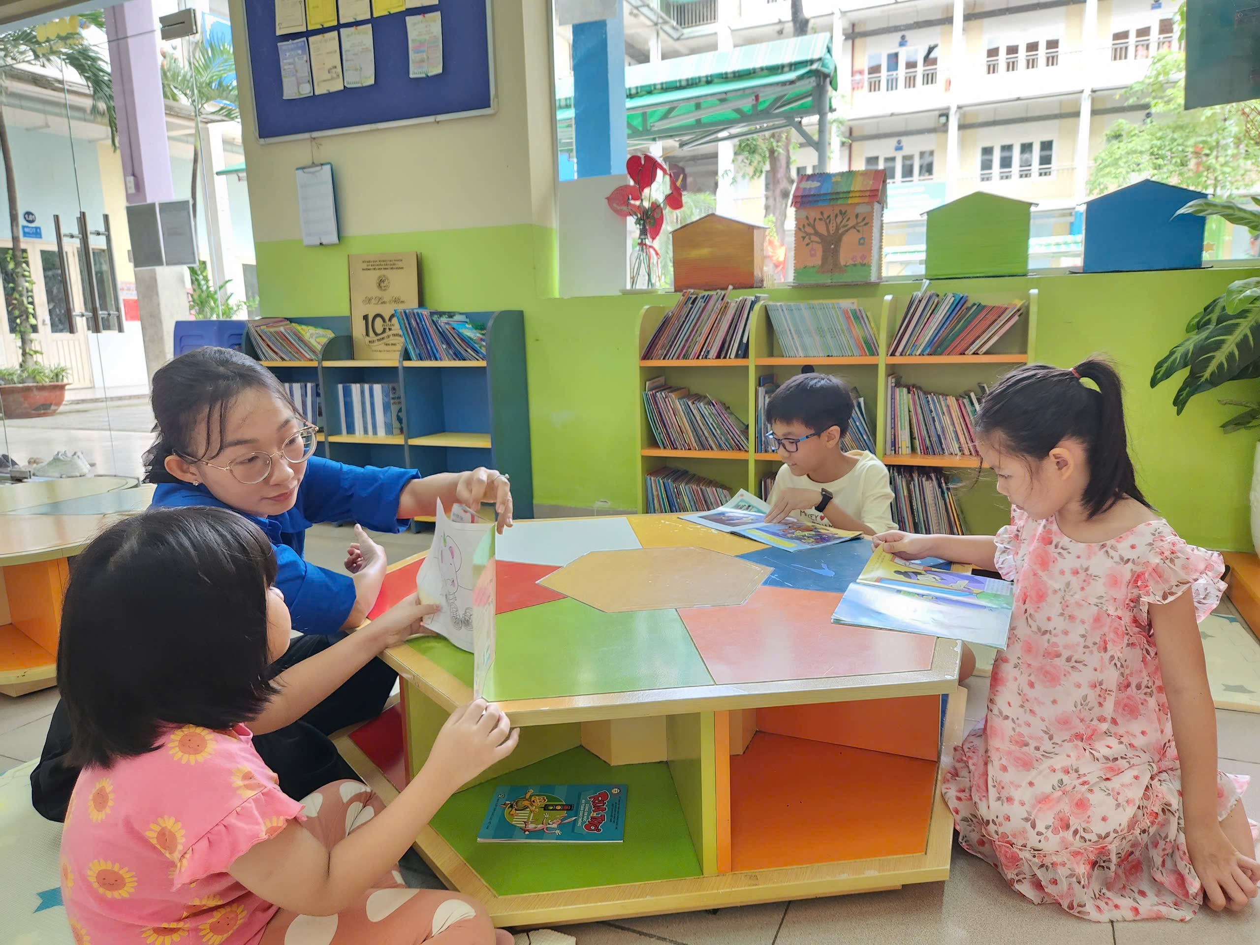 Nghỉ hè ở TP.HCM: Học miễn phí nhảy hiện đại, kỹ năng sống trong trường - Ảnh 11.