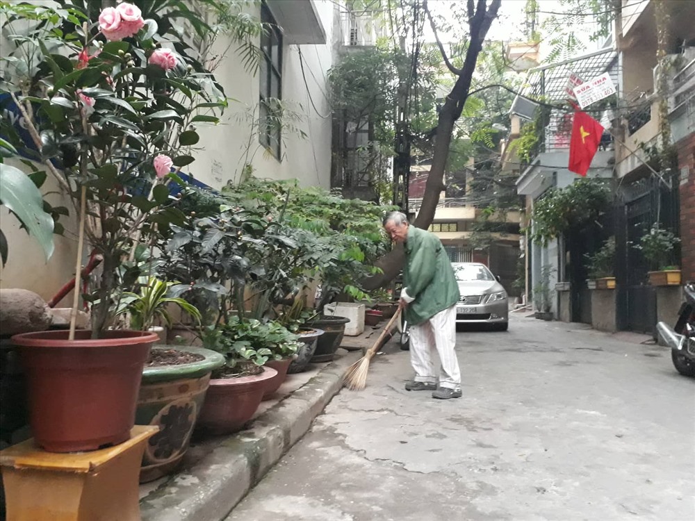 Vĩ đại trong cống hiến, b&igrave;nh dị trong đời thường l&agrave;m n&ecirc;n tầm v&oacute;c La Văn Cầu - Ảnh 3.