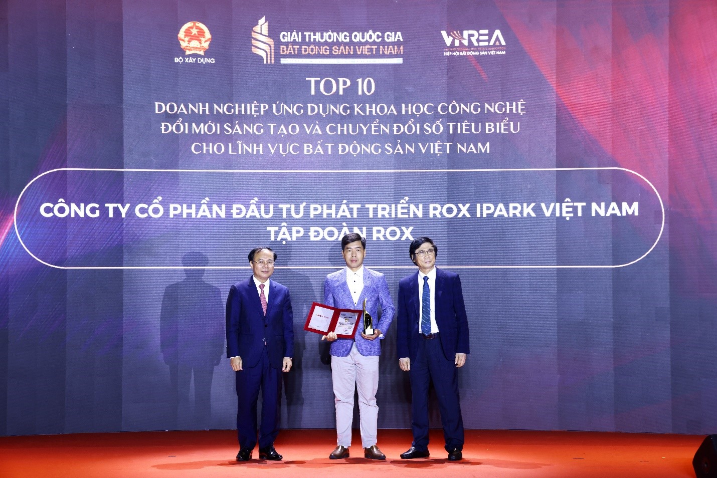 ROX iPark giành cú đúp tại Giải thưởng quốc gia Bất động sản Việt Nam- Ảnh 3. ROX iPark giành cú đúp tại Giải thưởng quốc gia Bất động sản Việt Nam- Ảnh 3.