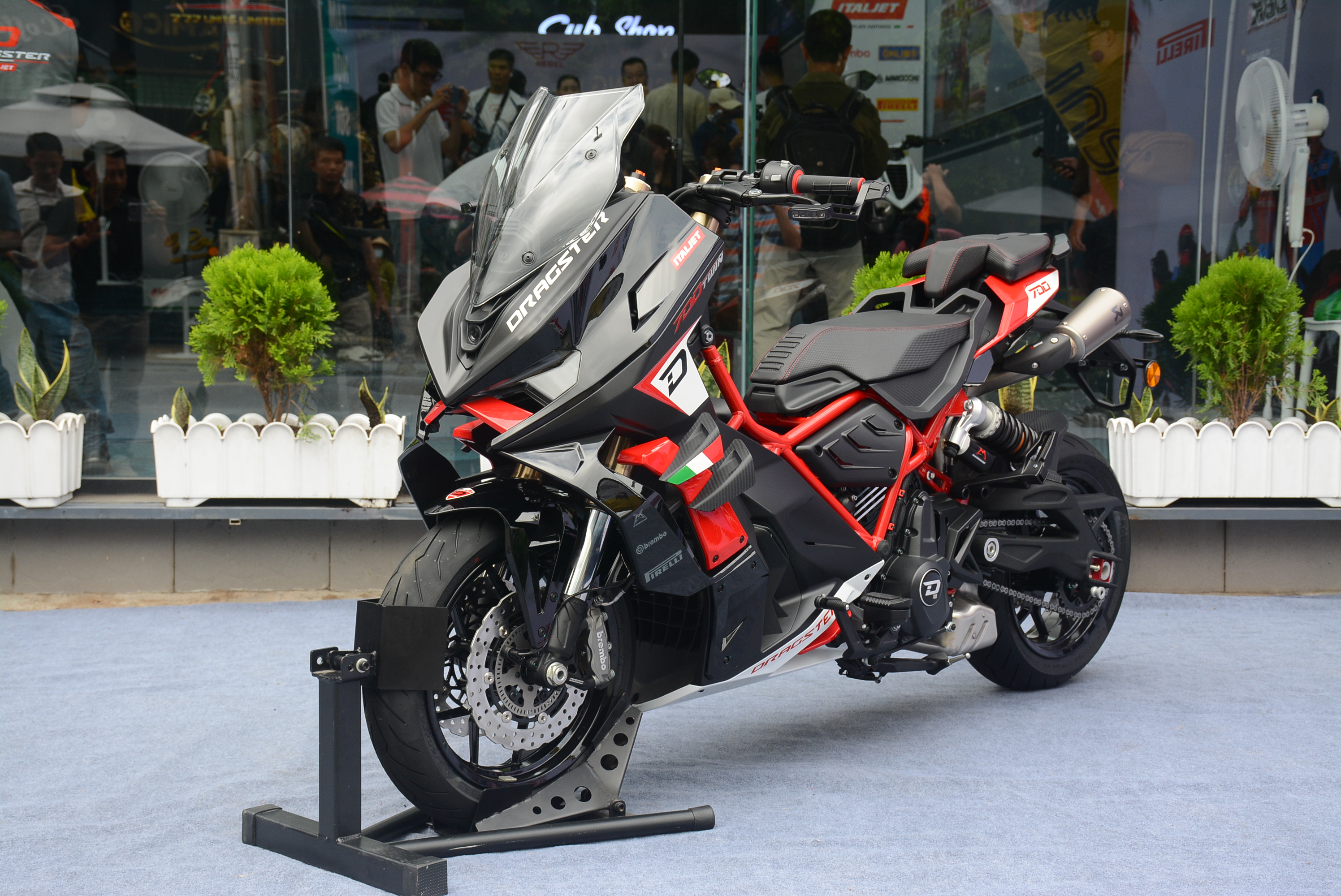 Si&ecirc;u phẩm xe tay ga Italjet Dragster 700 đầu ti&ecirc;n về Việt Nam, gi&aacute; 428 triệu đồng - Ảnh 8.