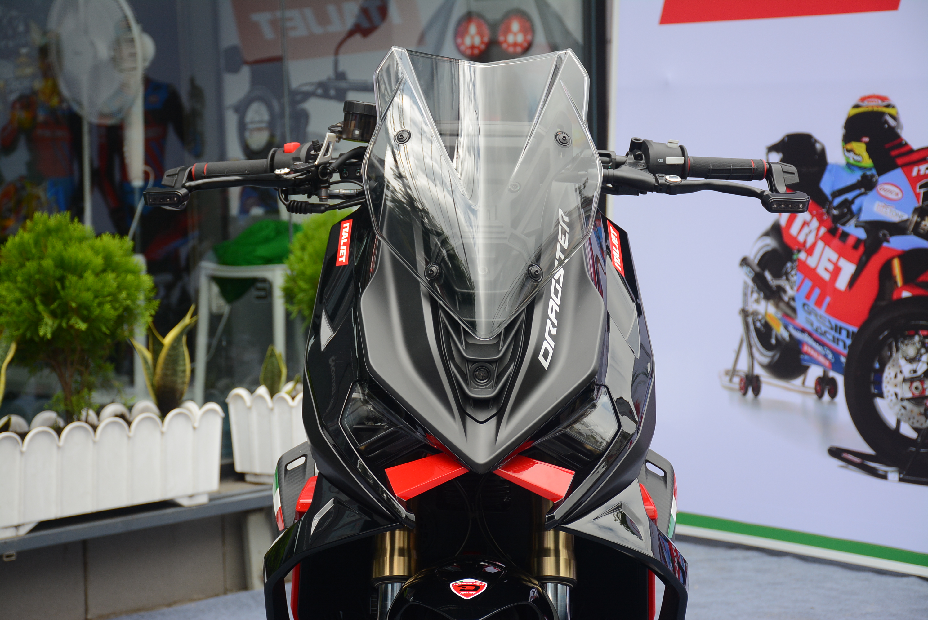 Si&ecirc;u phẩm xe tay ga Italjet Dragster 700 đầu ti&ecirc;n về Việt Nam, gi&aacute; 428 triệu đồng - Ảnh 12.