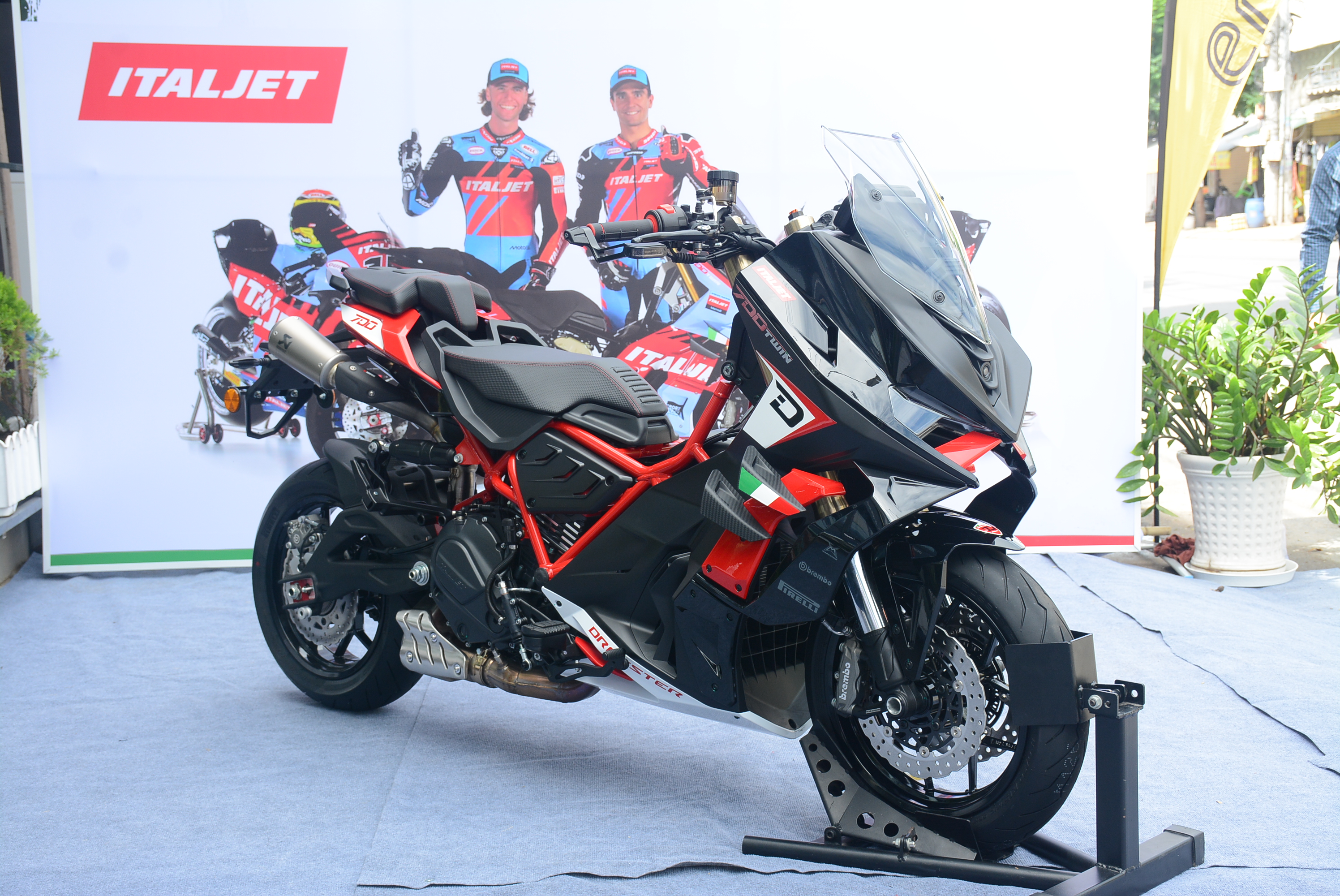 Si&ecirc;u phẩm xe tay ga Italjet Dragster 700 đầu ti&ecirc;n về Việt Nam, gi&aacute; 428 triệu đồng - Ảnh 14.