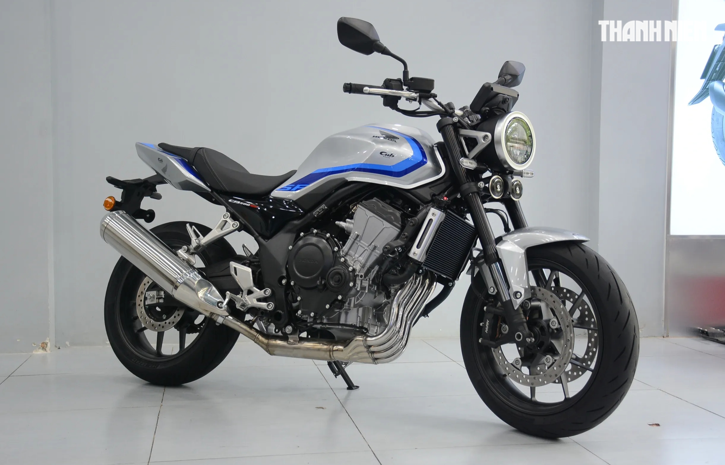 Honda CB500SF Super Four 2026 đầu ti&ecirc;n về Việt Nam, gi&aacute; từ 285 triệu đồng- Ảnh 3.