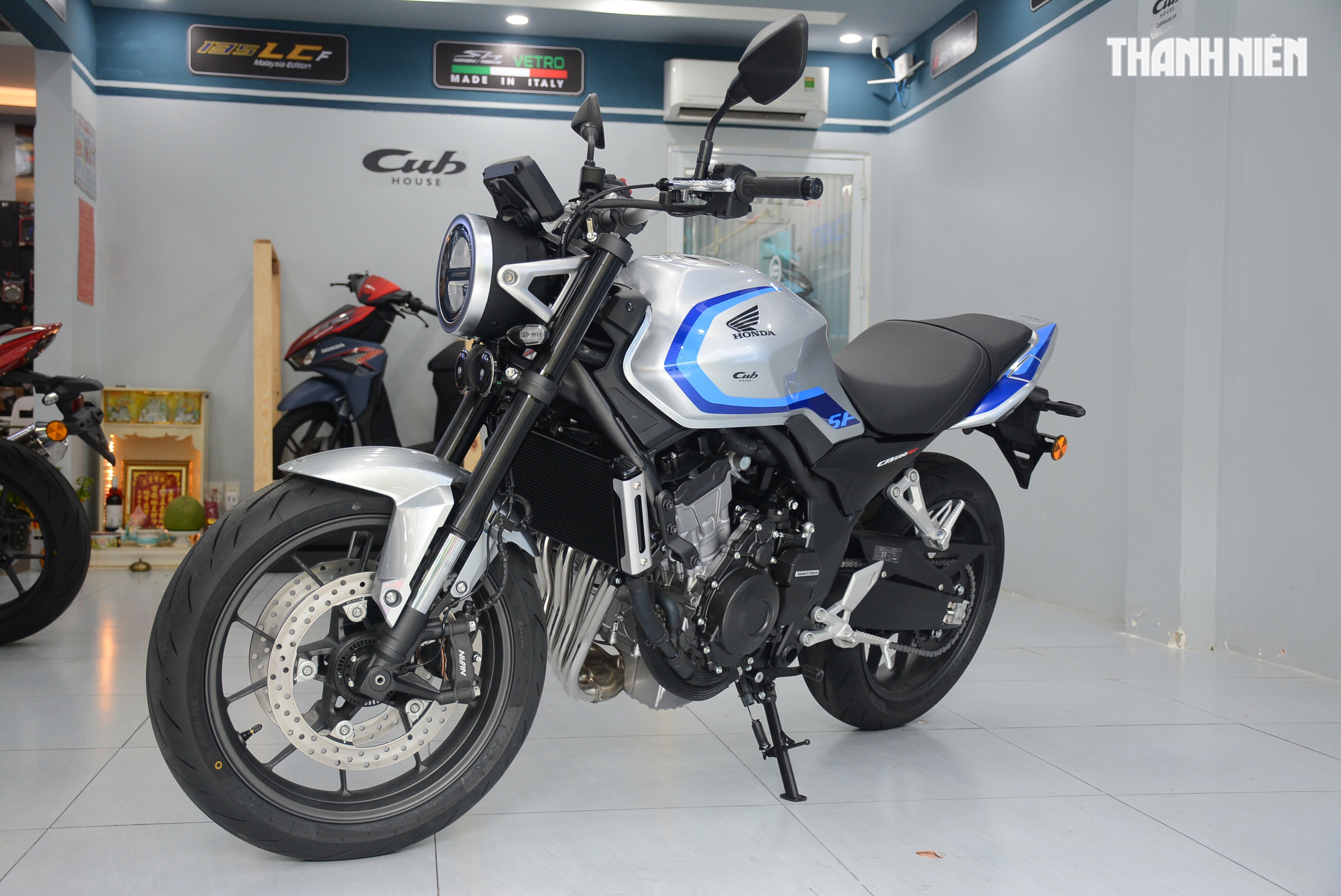 Honda CB500SF Super Four 2026 đầu ti&ecirc;n về Việt Nam, gi&aacute; từ 285 triệu đồng- Ảnh 4.