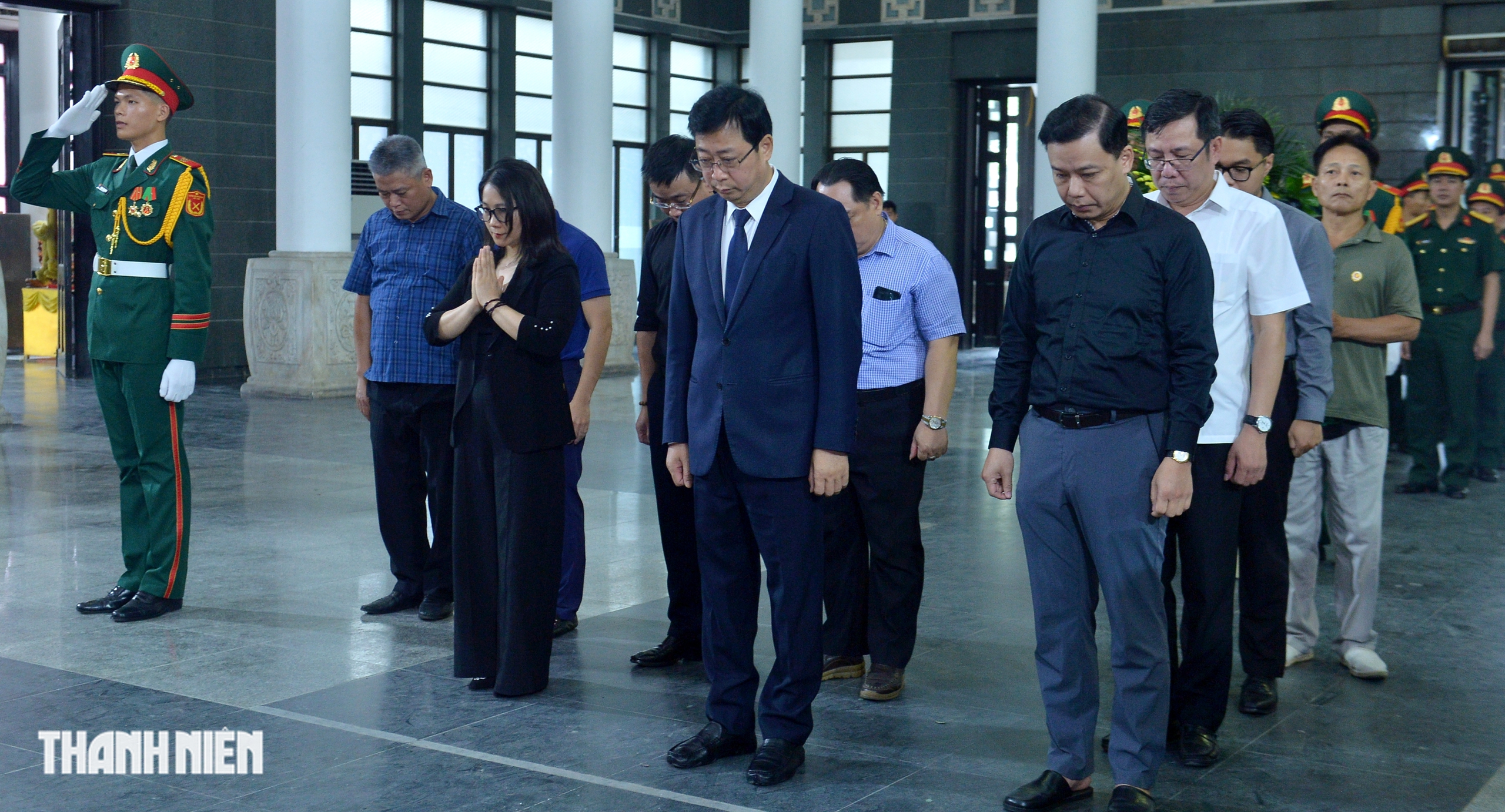 Nước mắt tiễn biệt Anh h&ugrave;ng La Văn Cầu - Ảnh 7.