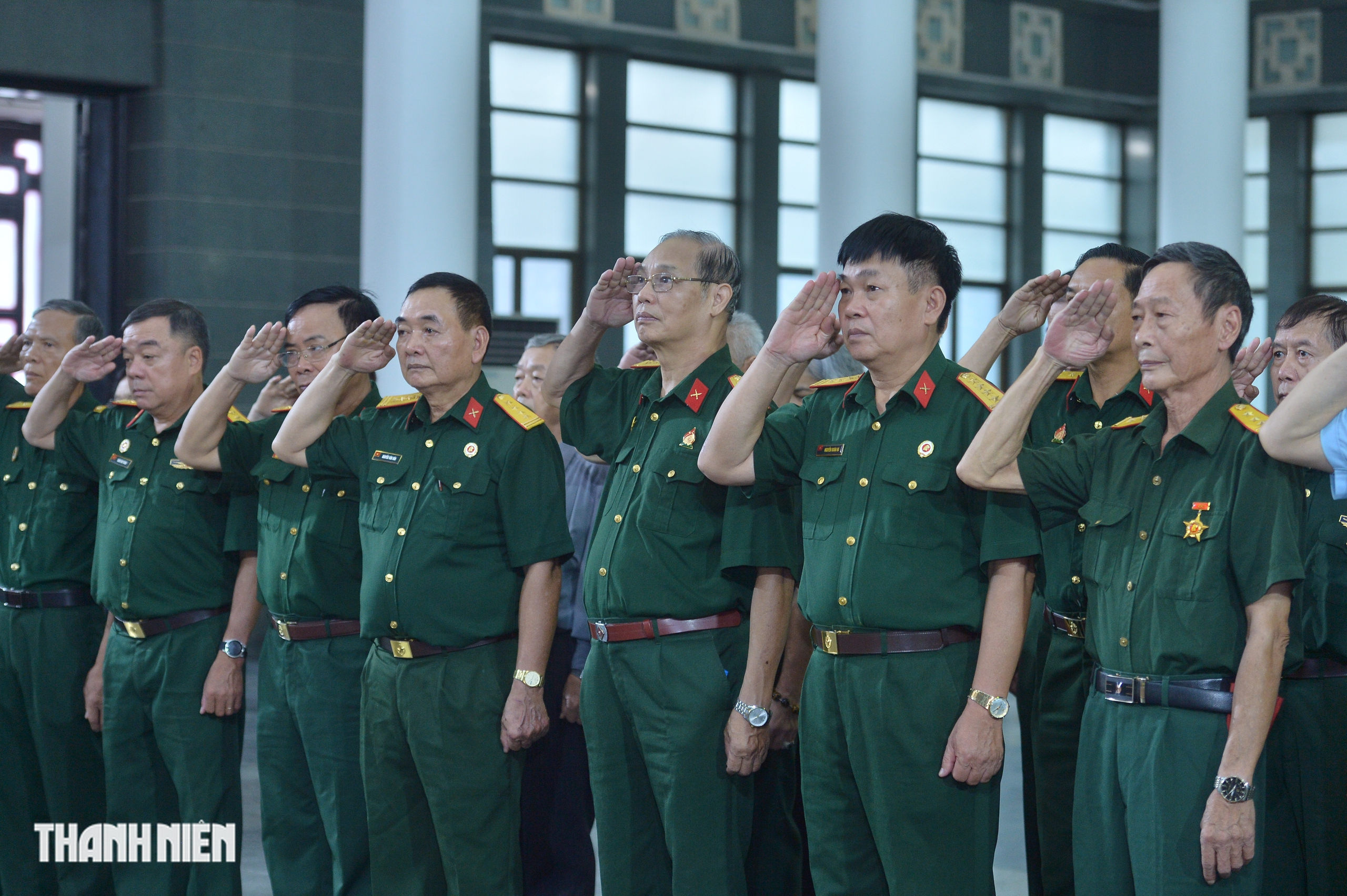 Nước mắt tiễn biệt Anh h&ugrave;ng La Văn Cầu - Ảnh 17.