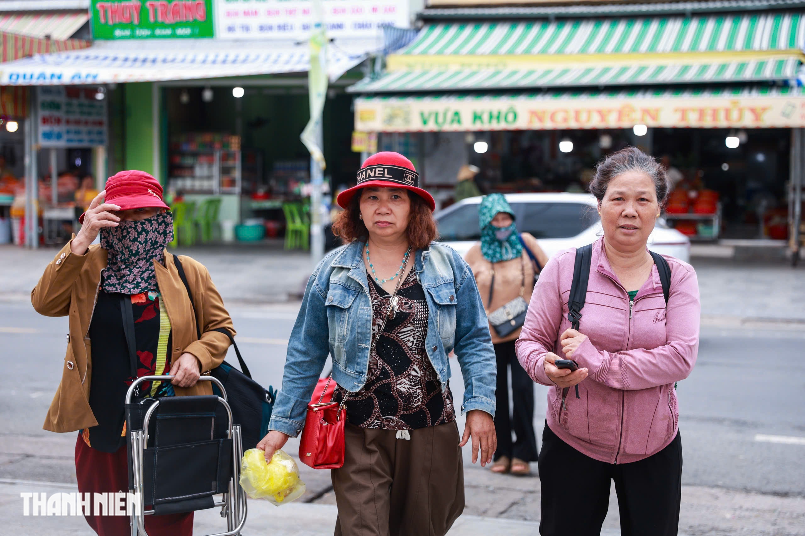 Kh&aacute;ch phương xa đến Tắc Sậy dự lễ tuy&ecirc;n phong Ch&acirc;n phước: 'Hỏi ai cũng nhiệt t&igrave;nh gi&uacute;p đỡ'- Ảnh 7.