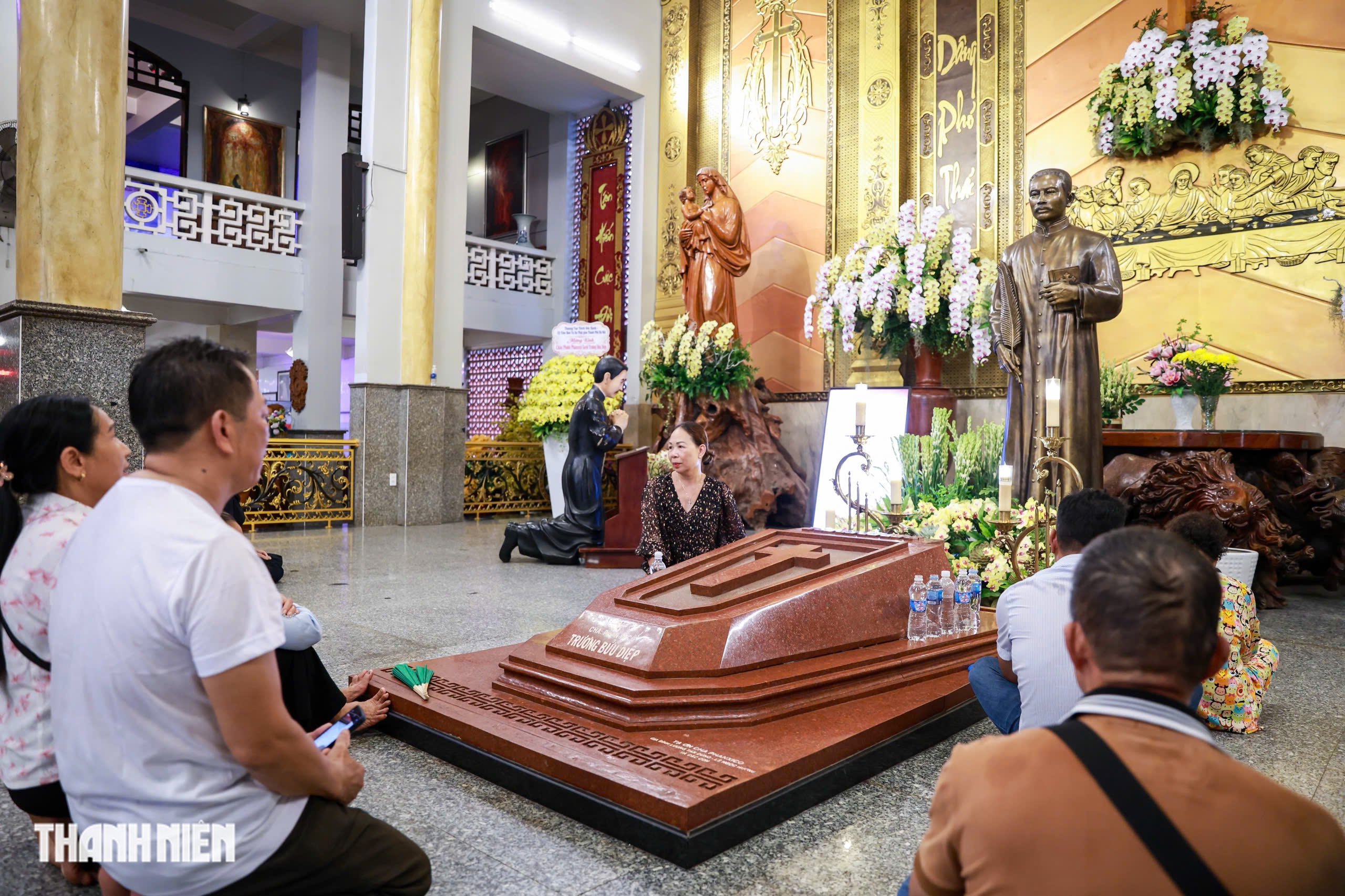 D&ograve;ng người h&agrave;nh hương về Tắc Sậy: Học c&aacute;ch sống từ cha Trương Bửu Diệp - Ảnh 5.