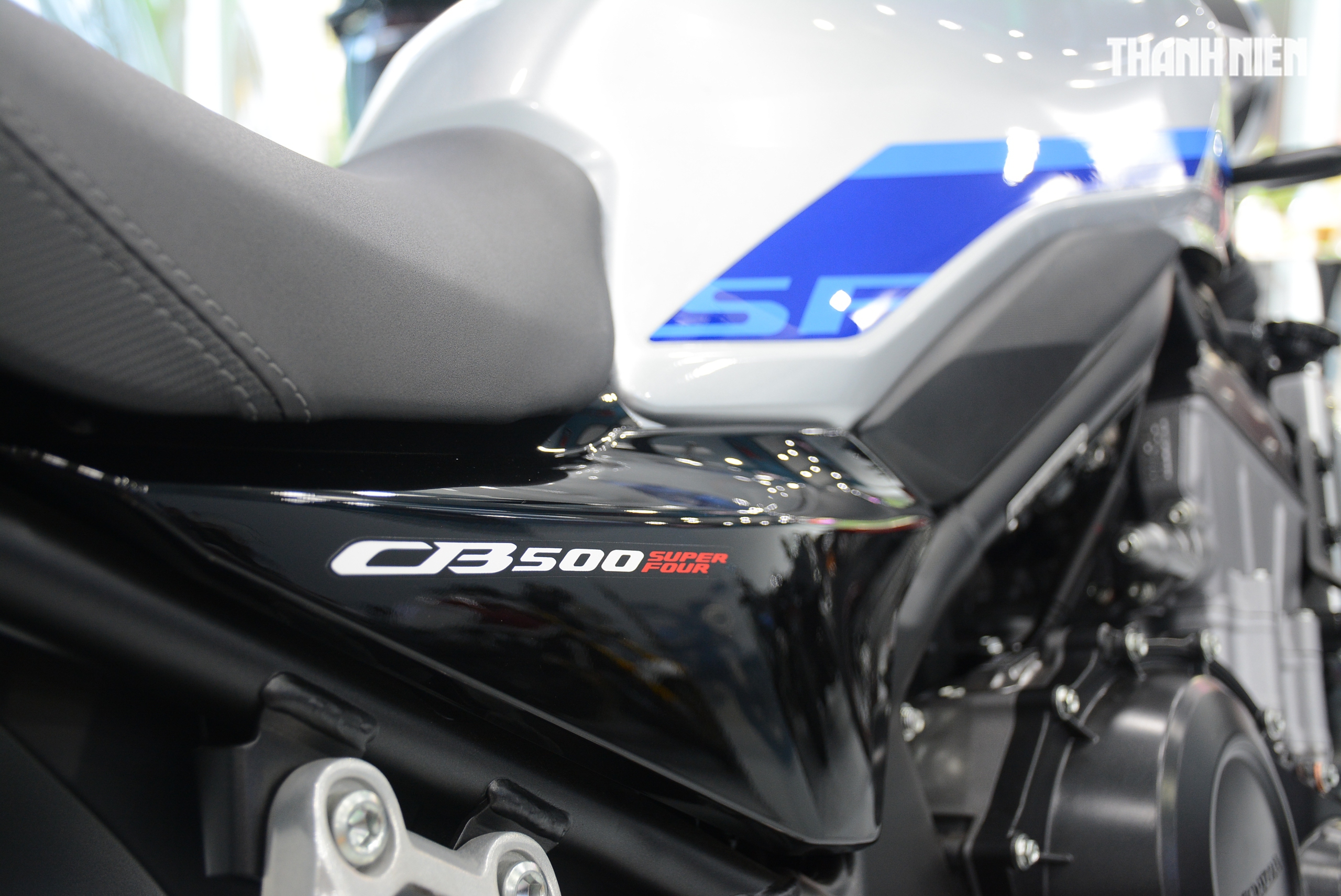 Honda CB500SF Super Four 2026 đầu ti&ecirc;n về Việt Nam, gi&aacute; từ 285 triệu đồng- Ảnh 1.