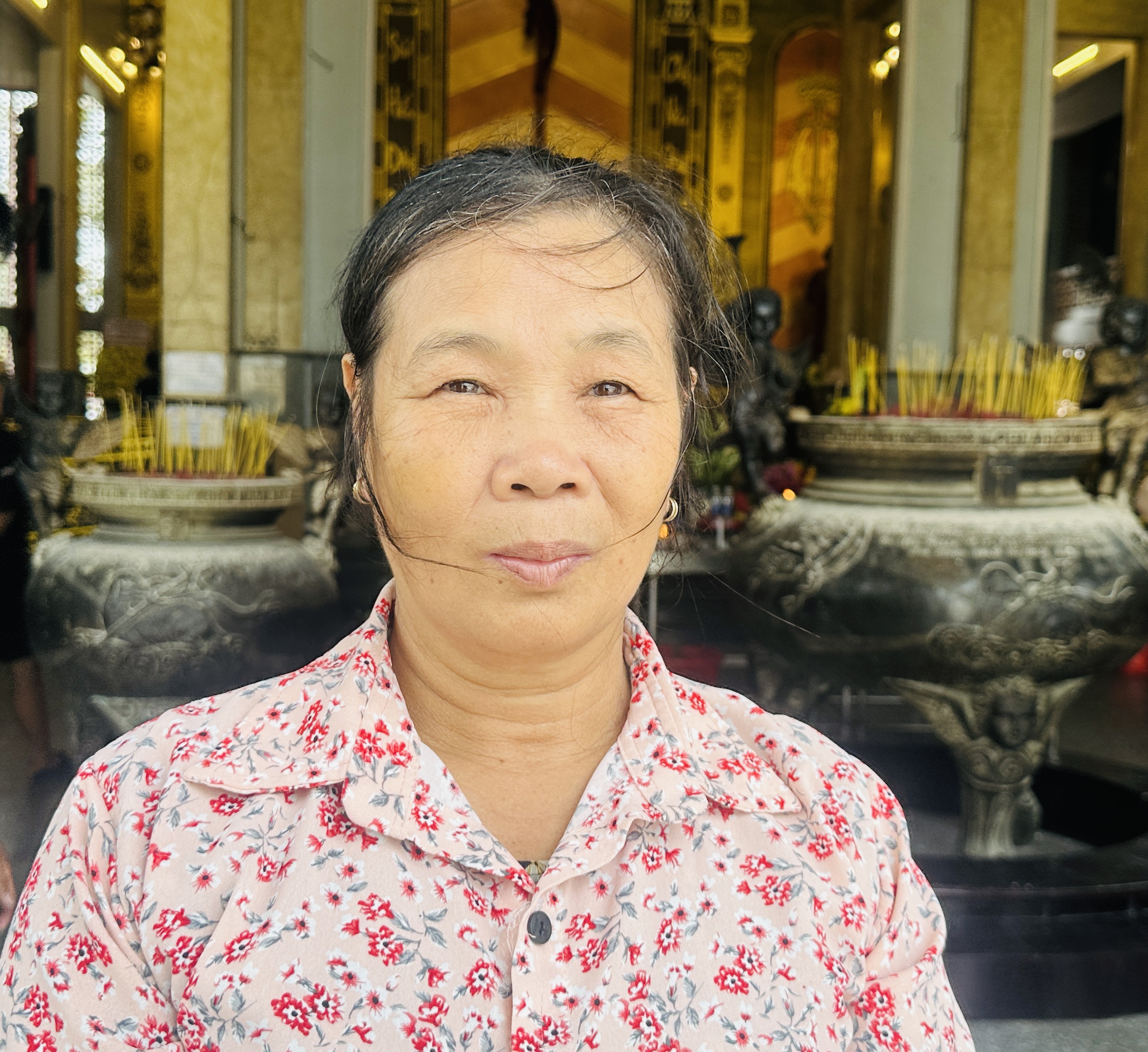Ba thế hệ h&agrave;nh hương về Tắc Sậy trước lễ tuy&ecirc;n phong Ch&acirc;n phước Cha Bửu Diệp - Ảnh 4.