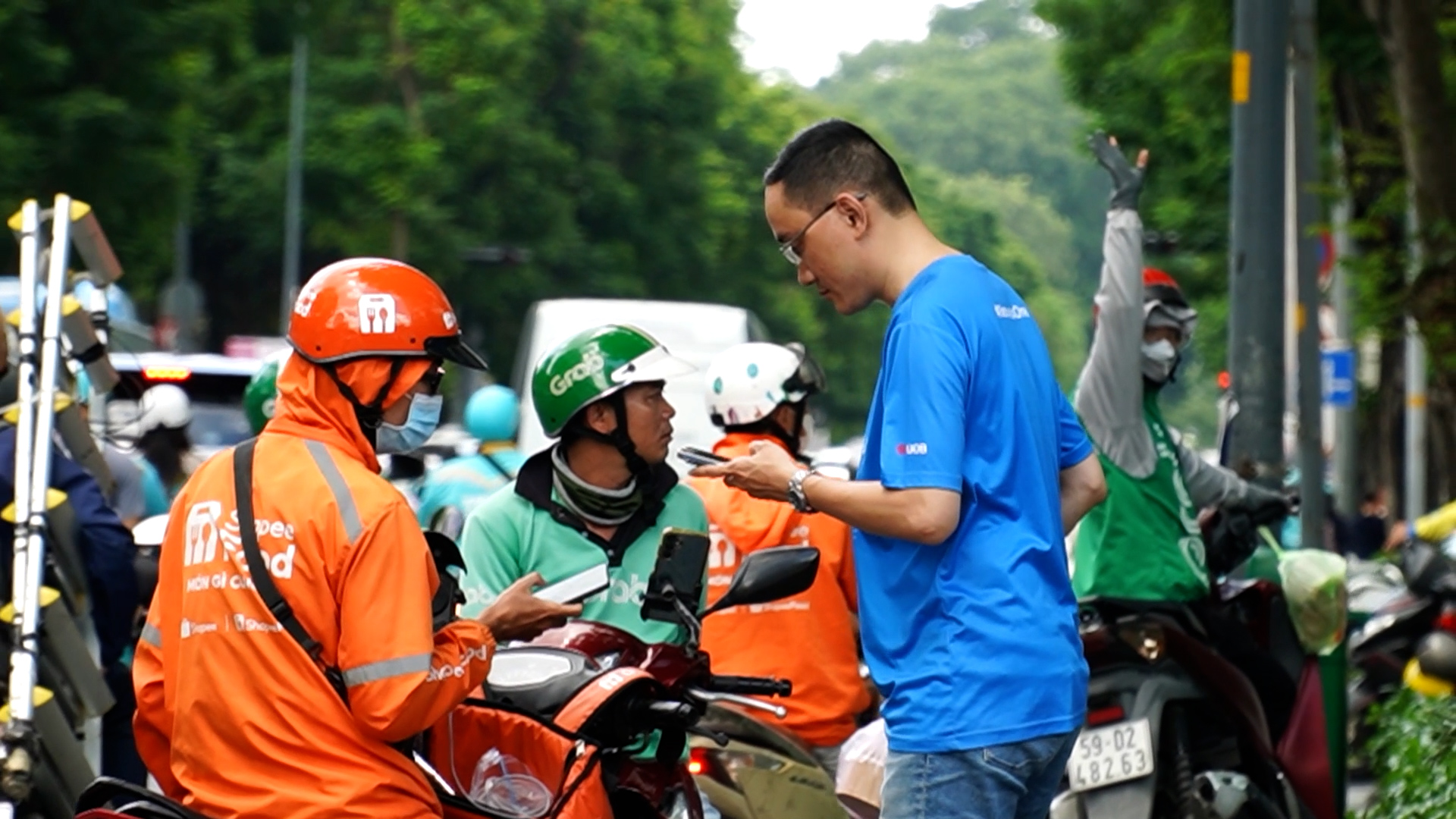 Khách xuống nhận hàng trễ, shipper chờ bao lâu là chuyện thường?- Ảnh 4.