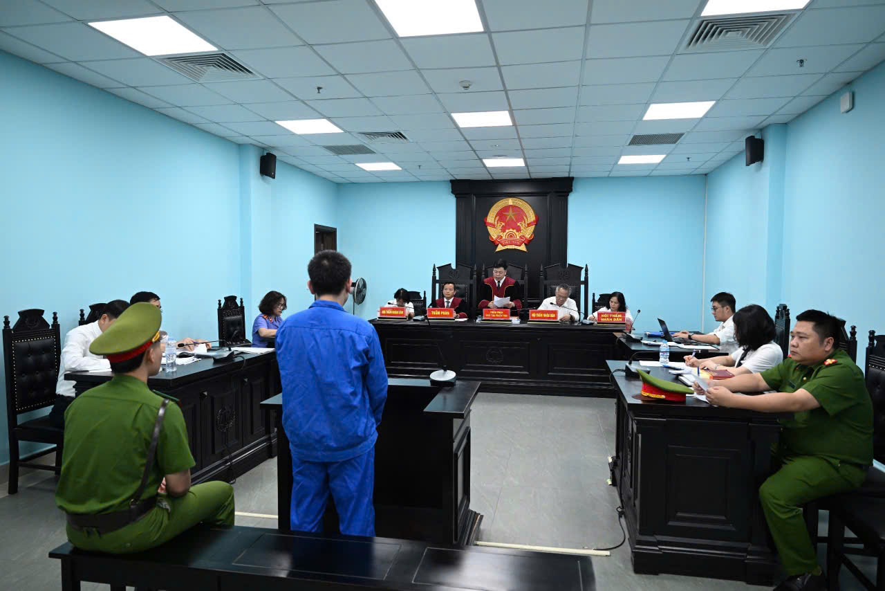 Tài xế xe bồn cố tình cán chết nữ sinh lĩnh án 20 năm tù- Ảnh 2.