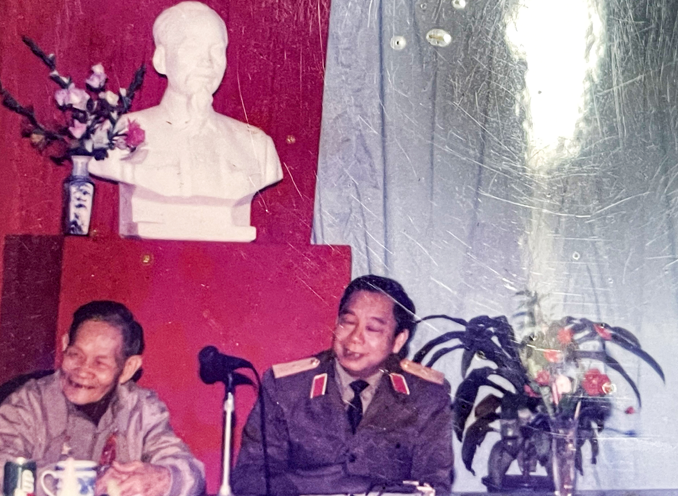 Chuyện &iacute;t biết về cuộc đời gian kh&oacute; của cha đẻ bếp kh&ocirc;ng kh&oacute;i Ho&agrave;ng Cầm - Ảnh 5.