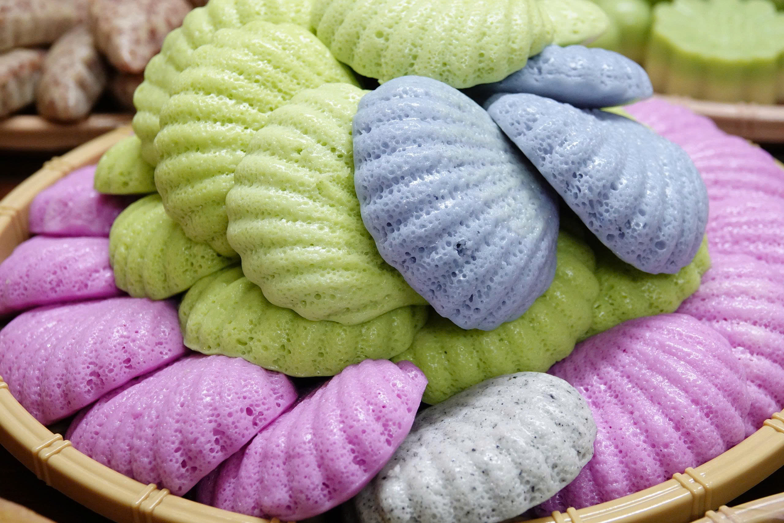 'Kho&aacute;c &aacute;o mới' cho b&aacute;nh d&acirc;n gian Nam bộ - Ảnh 4.