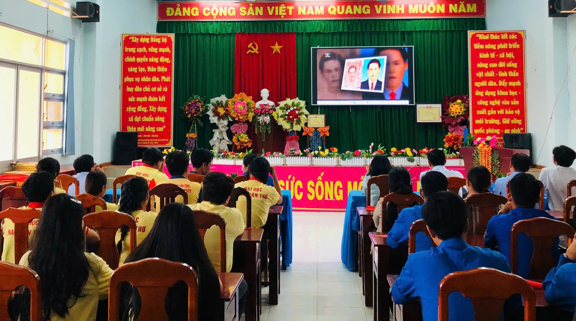Nữ Bí thư Đoàn xã tiên phong chuyển đổi số, lan tỏa điều tử tế- Ảnh 4. Nữ Bí thư Đoàn xã tiên phong chuyển đổi số, lan tỏa điều tử tế- Ảnh 4.