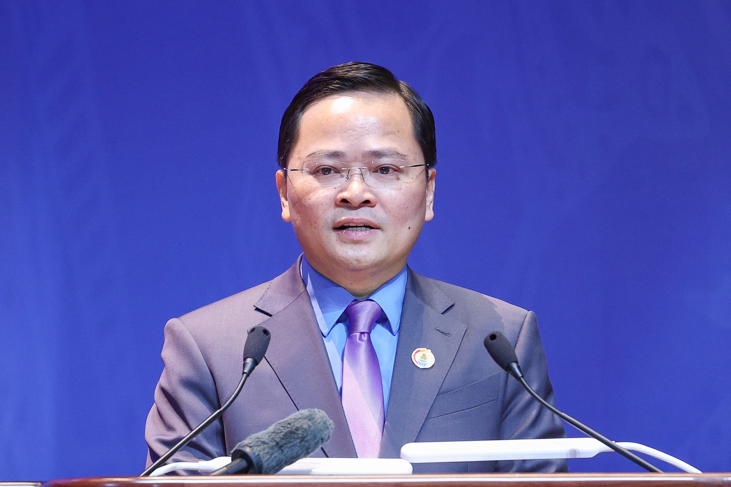 &Ocirc;ng Nguyễn Anh Tuấn t&aacute;i đắc cử Chủ tịch Tổng LĐLĐ Việt Nam  - Ảnh 2.