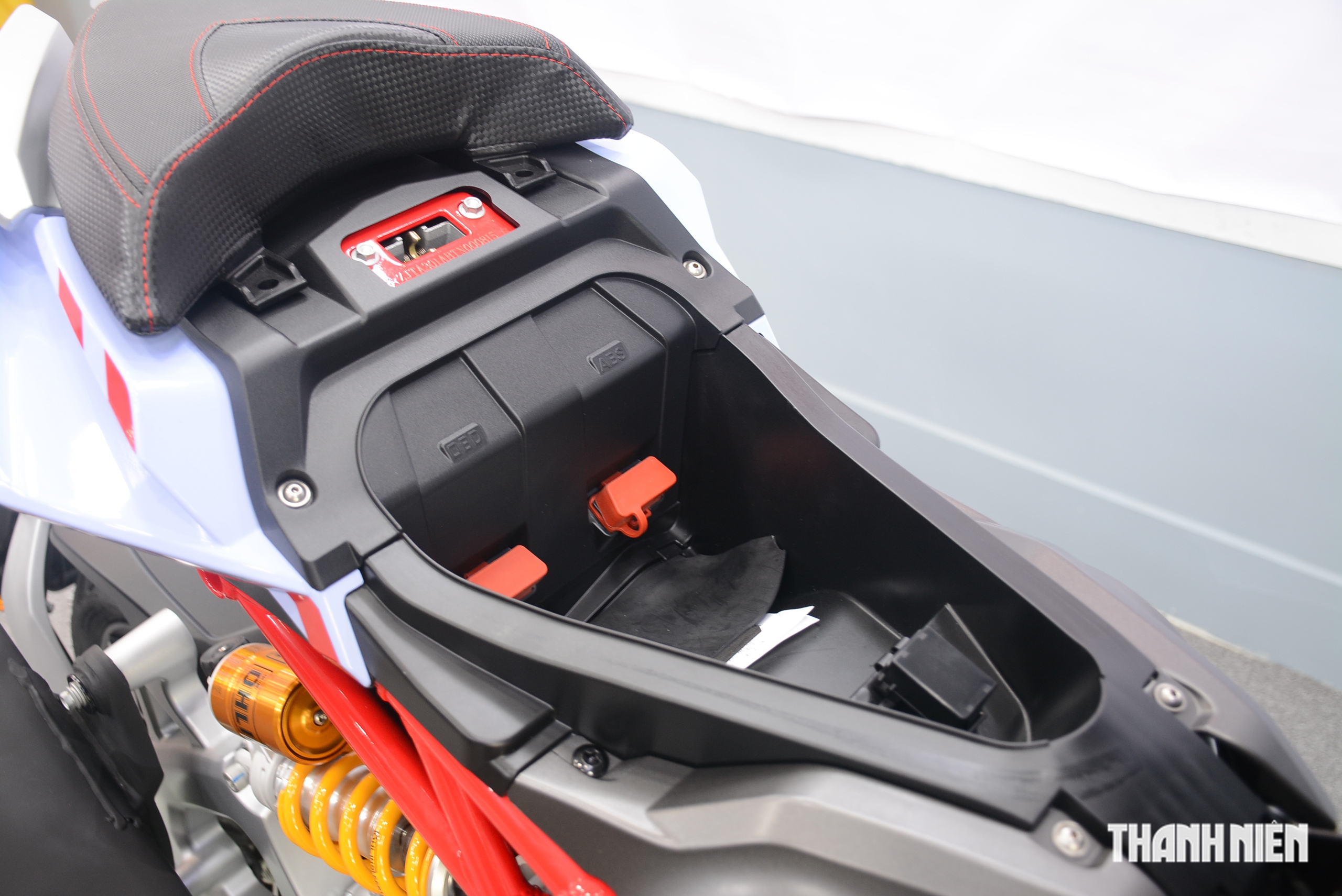 Xe tay ga Italjet Dragster 300 Gresini Edition về Việt Nam: Chỉ 40 chiếc, gi&aacute; 225 triệu - Ảnh 8.