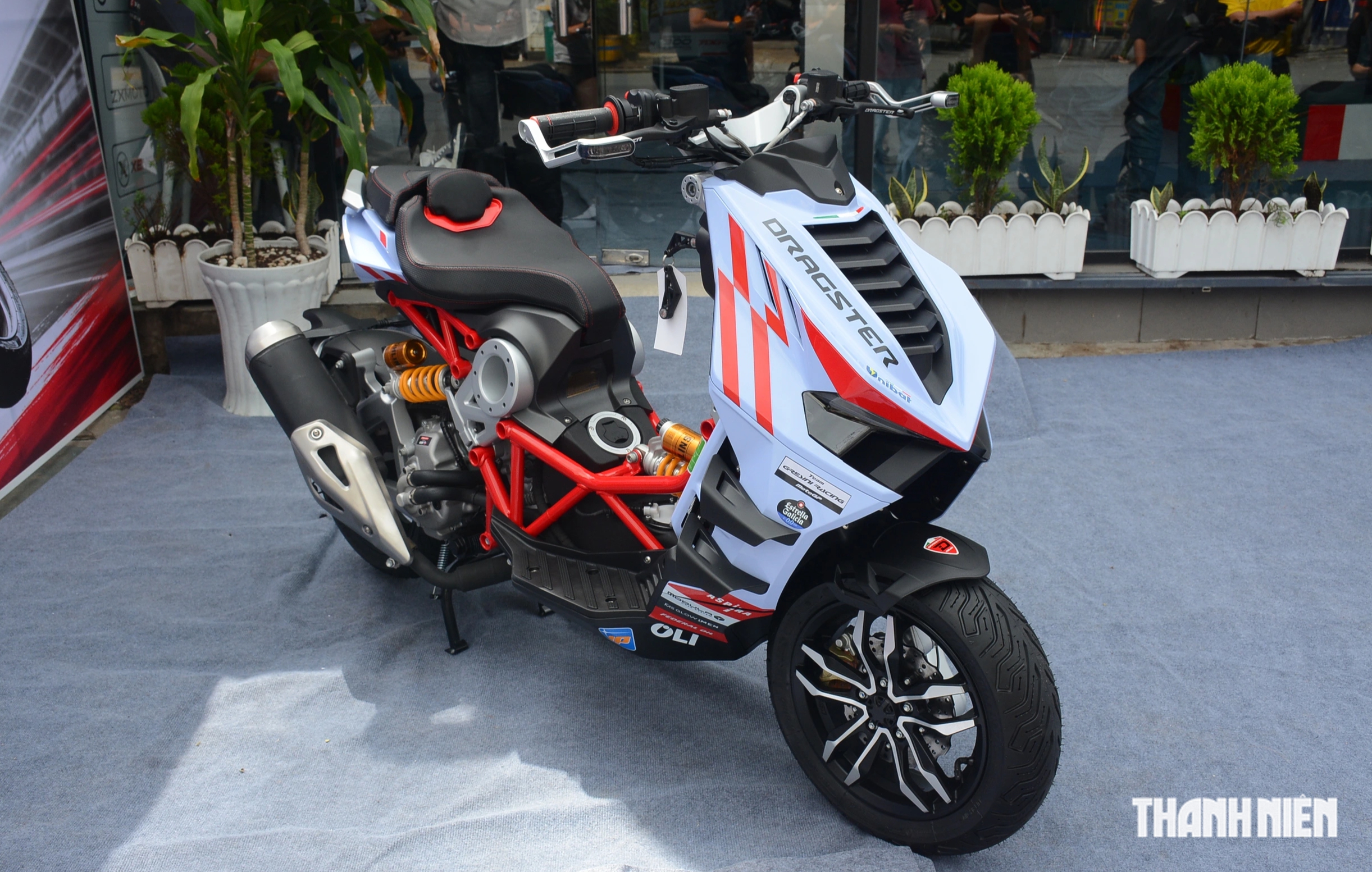 Xe tay ga Italjet Dragster 300 Gresini Edition về Việt Nam: Chỉ 40 chiếc, gi&aacute; 225 triệu - Ảnh 5.