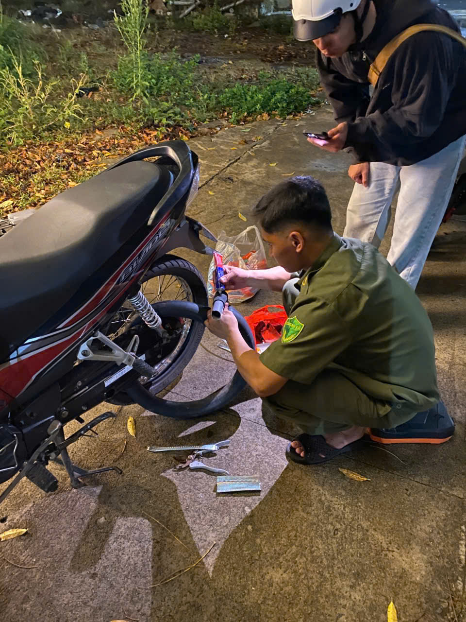 Tổ hỗ trợ khắc phục sự cố giao thông Dầu Giây - Ảnh 2.