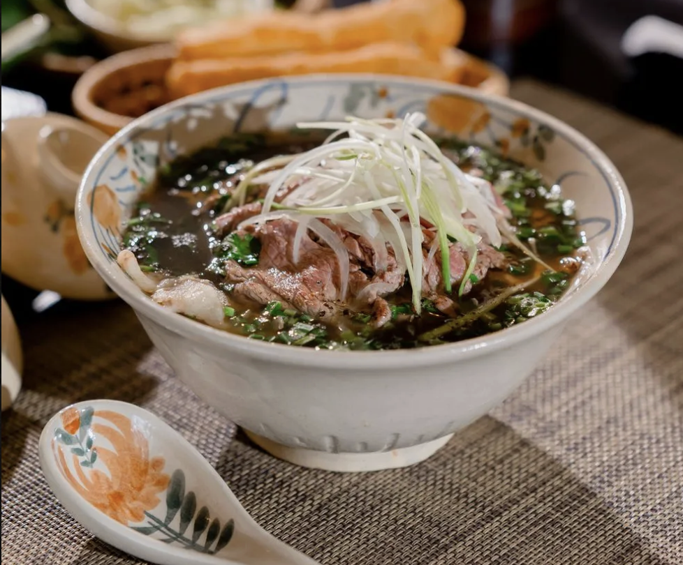 Qu&aacute;n phở TP.HCM bất ngờ đ&oacute;ng cửa ngay trước ng&agrave;y Michelin vinh danh: L&yacute; do l&agrave; g&igrave;? - Ảnh 3.