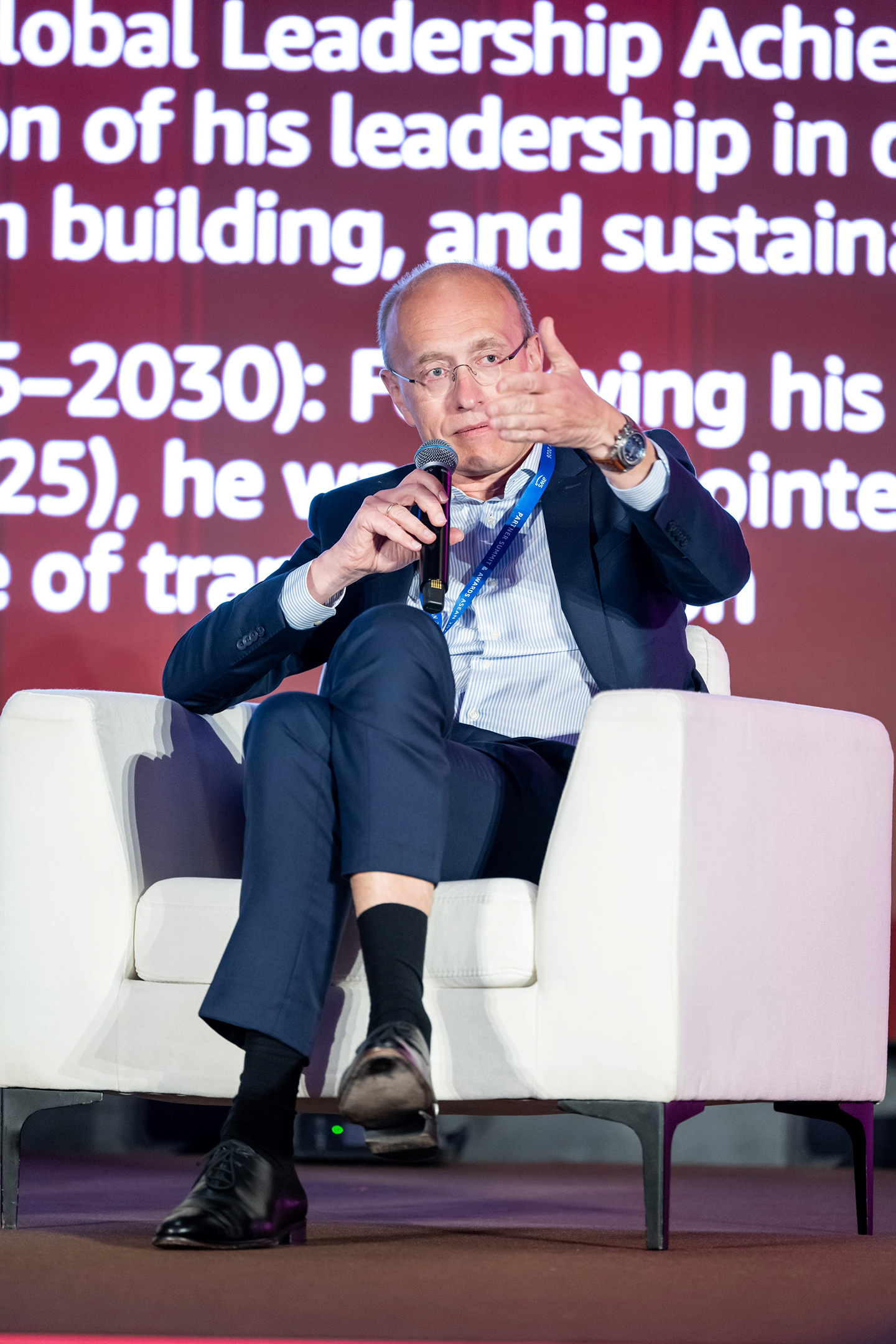 CEO Techcombank Jens Lottner: Tái định nghĩa lợi thế cạnh tranh nhờ chiến lược ‘AI-first’- Ảnh 3.