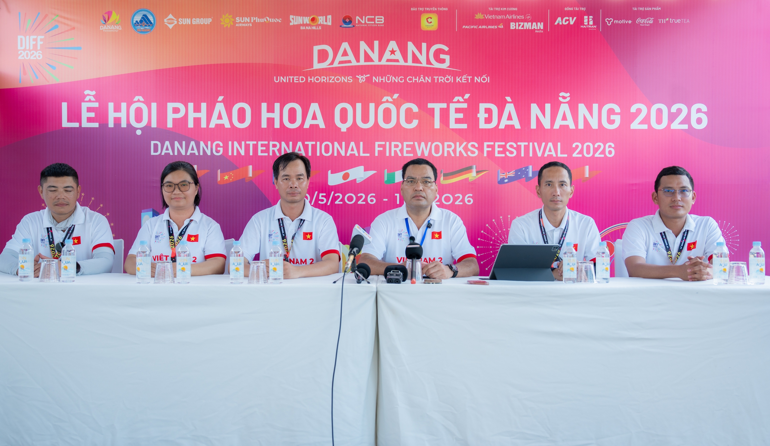Đội Việt Nam và Pháp chuẩn bị gì cho màn đấu pháo hoa đêm 'Di sản'?- Ảnh 10.