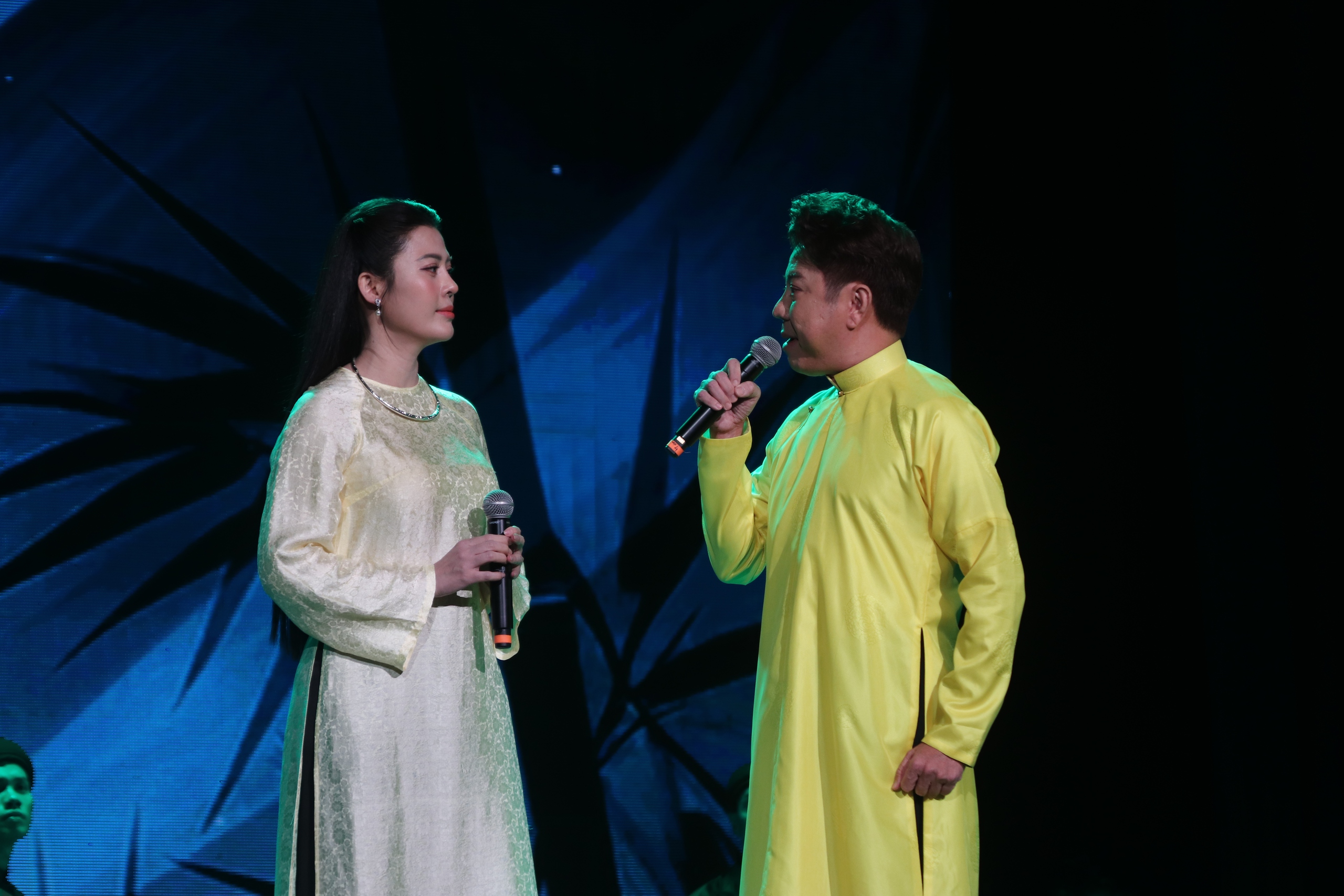 NSƯT Lam Tuyền, V&acirc;n Kh&aacute;nh h&aacute;t trong đ&ecirc;m nghệ thuật t&ocirc;n vinh Chủ tịch Hồ Ch&iacute; Minh- Ảnh 3.