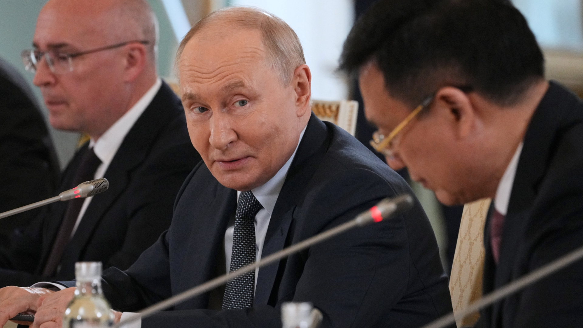 Nga sẵn s&agrave;ng đạt thỏa thuận h&ograve;a b&igrave;nh với Ukraine nếu c&aacute;c điều khoản được đ&aacute;p ứng - Ảnh 1.