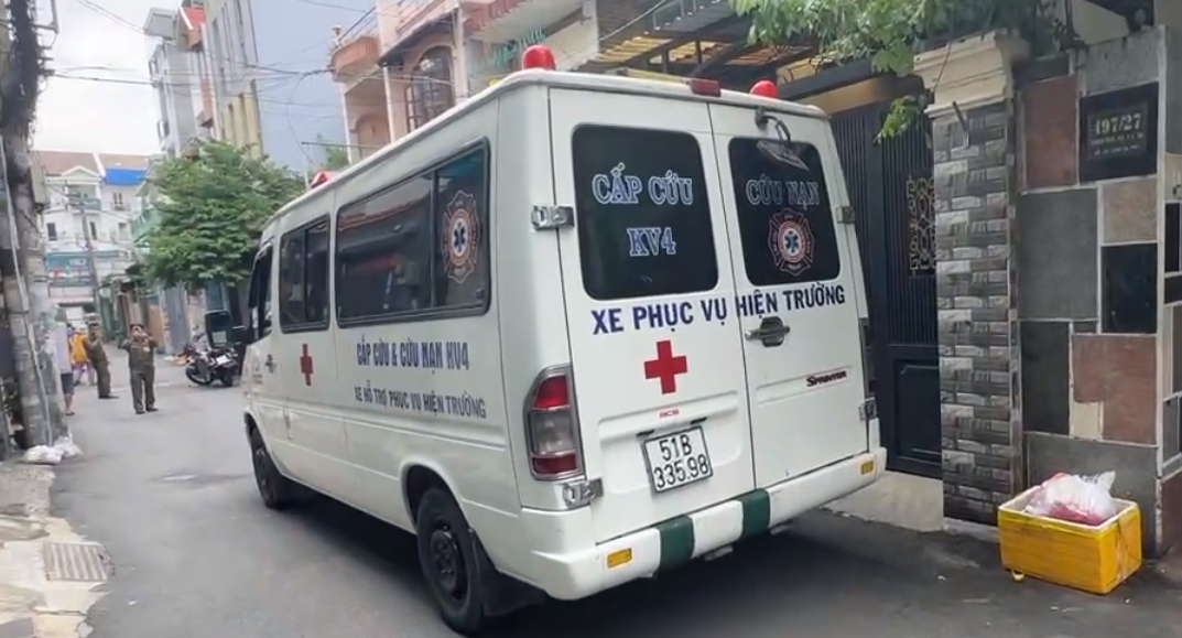 Điều tra vụ nam sinh viên tử vong trong phòng trọ ở TP.HCM - Ảnh 1.