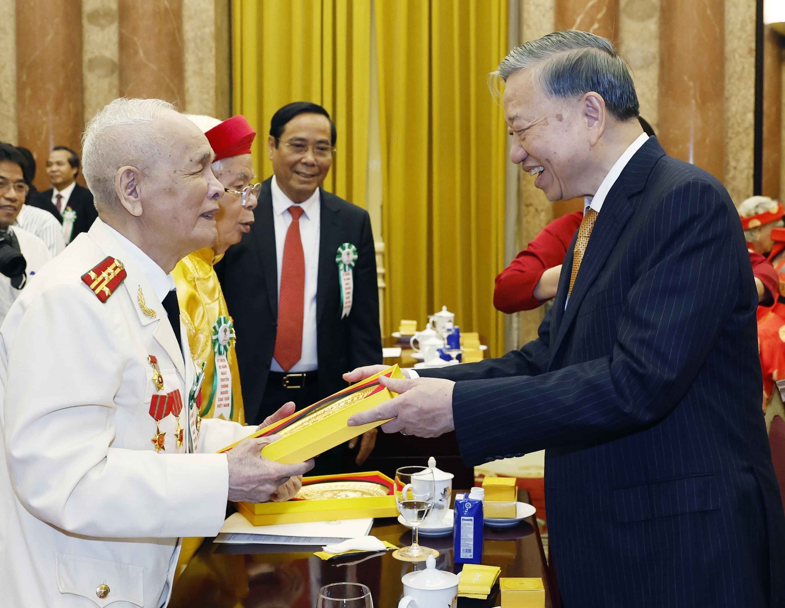 Đất nước lu&ocirc;n cần tiếng n&oacute;i t&acirc;m huyết của người cao tuổi- Ảnh 2.
