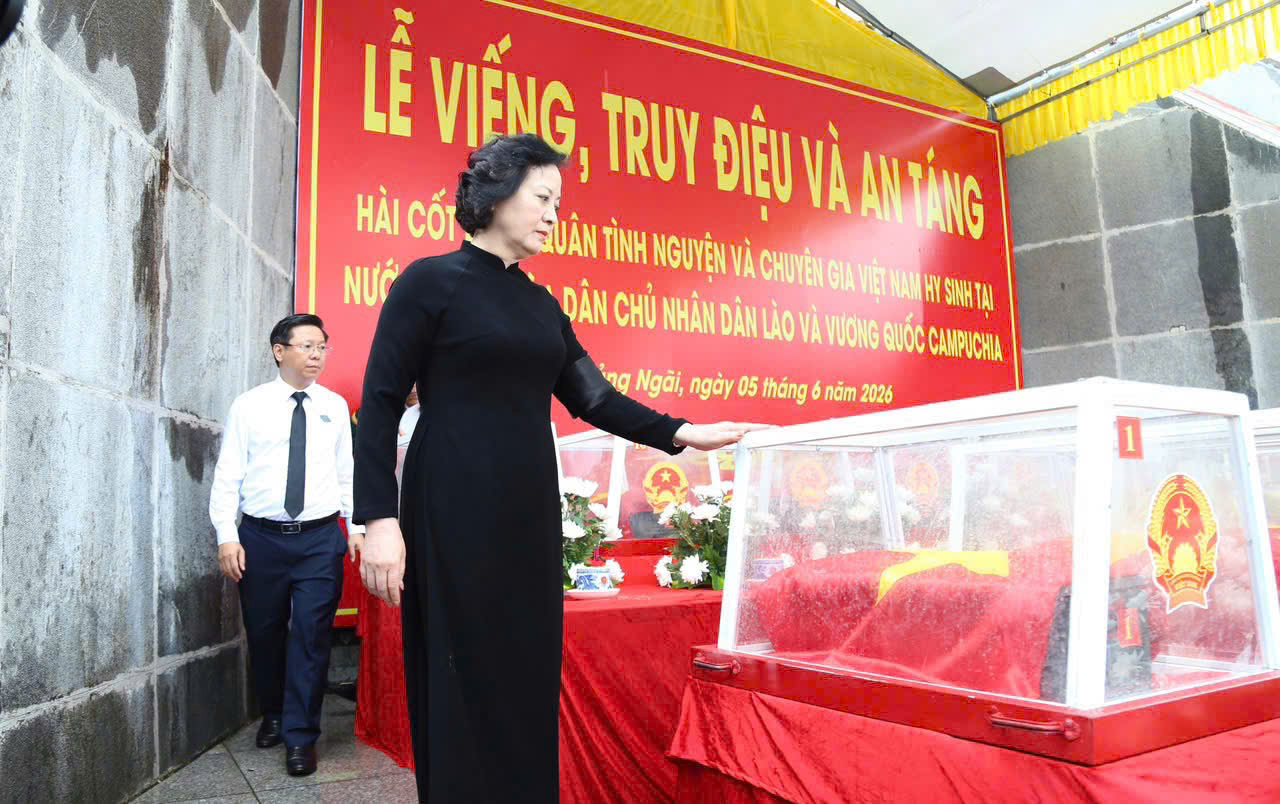 Phó thủ tướng Chính phủ dự lễ tìm kiếm hài cốt liệt sĩ tại Quảng Ngãi- Ảnh 3. Phó thủ tướng Chính phủ dự lễ tìm kiếm hài cốt liệt sĩ tại Quảng Ngãi- Ảnh 3.