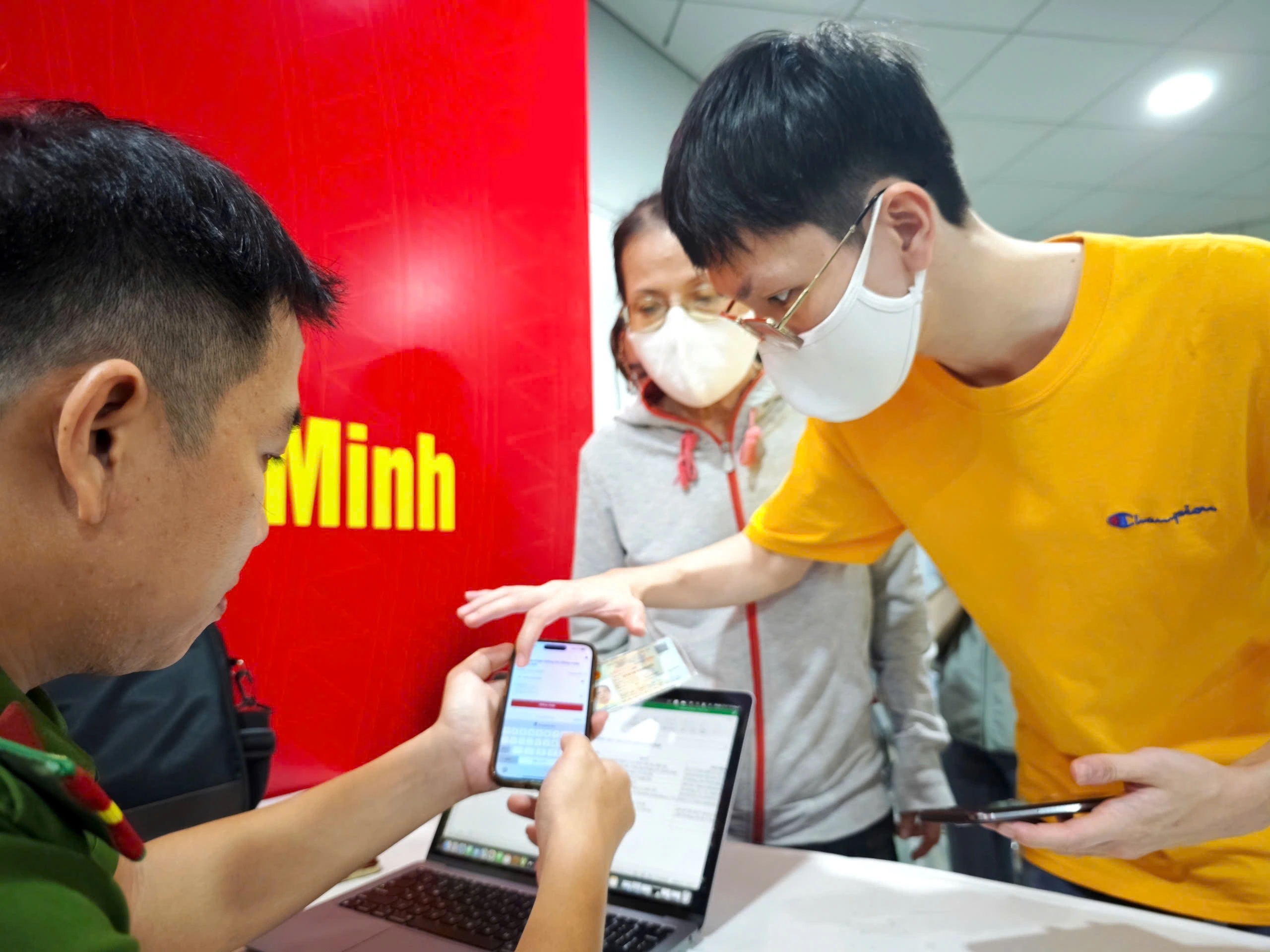 Siêu ứng dụng, siêu tiện lợi cho người dân- Ảnh 1. Siêu ứng dụng, siêu tiện lợi cho người dân- Ảnh 1.