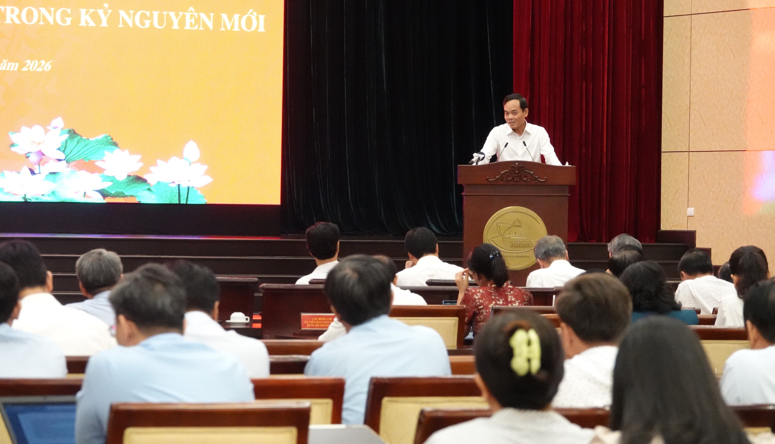 Đưa khái niệm 'đặc khu kinh tế' vào luật Đô thị đặc biệt - Ảnh 2.