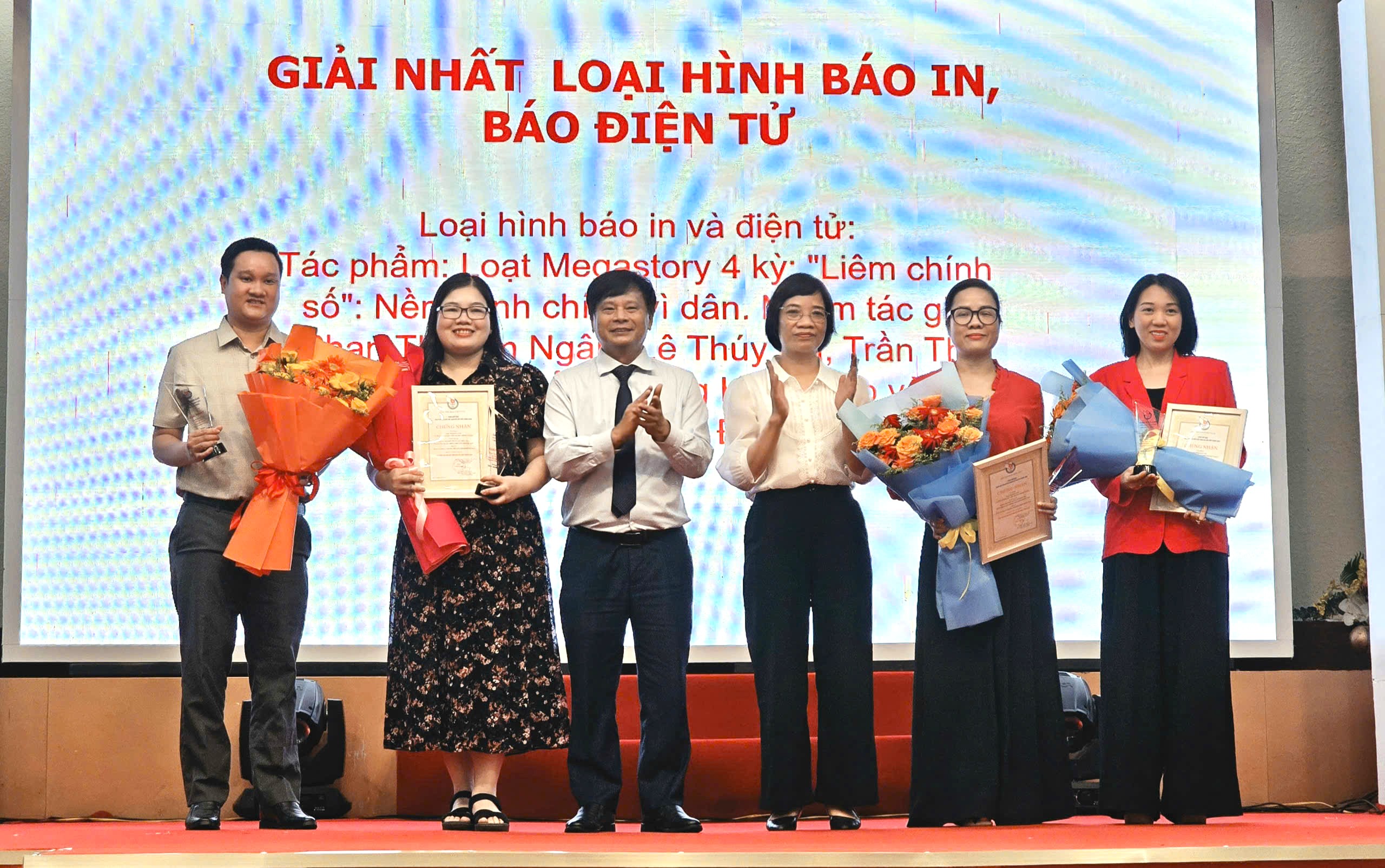 Trao Giải báo chí Nam bộ lần thứ I, vinh danh 22 tác phẩm xuất sắc- Ảnh 6.