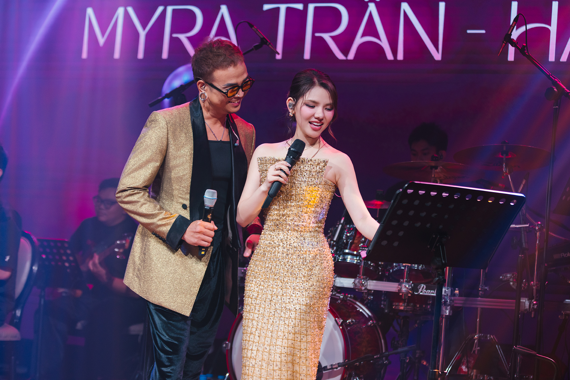 Myra Trần bật khóc vì câu nói của cô giáo Hồ Quỳnh Hương- Ảnh 3. Myra Trần bật khóc vì câu nói của cô giáo Hồ Quỳnh Hương- Ảnh 3.