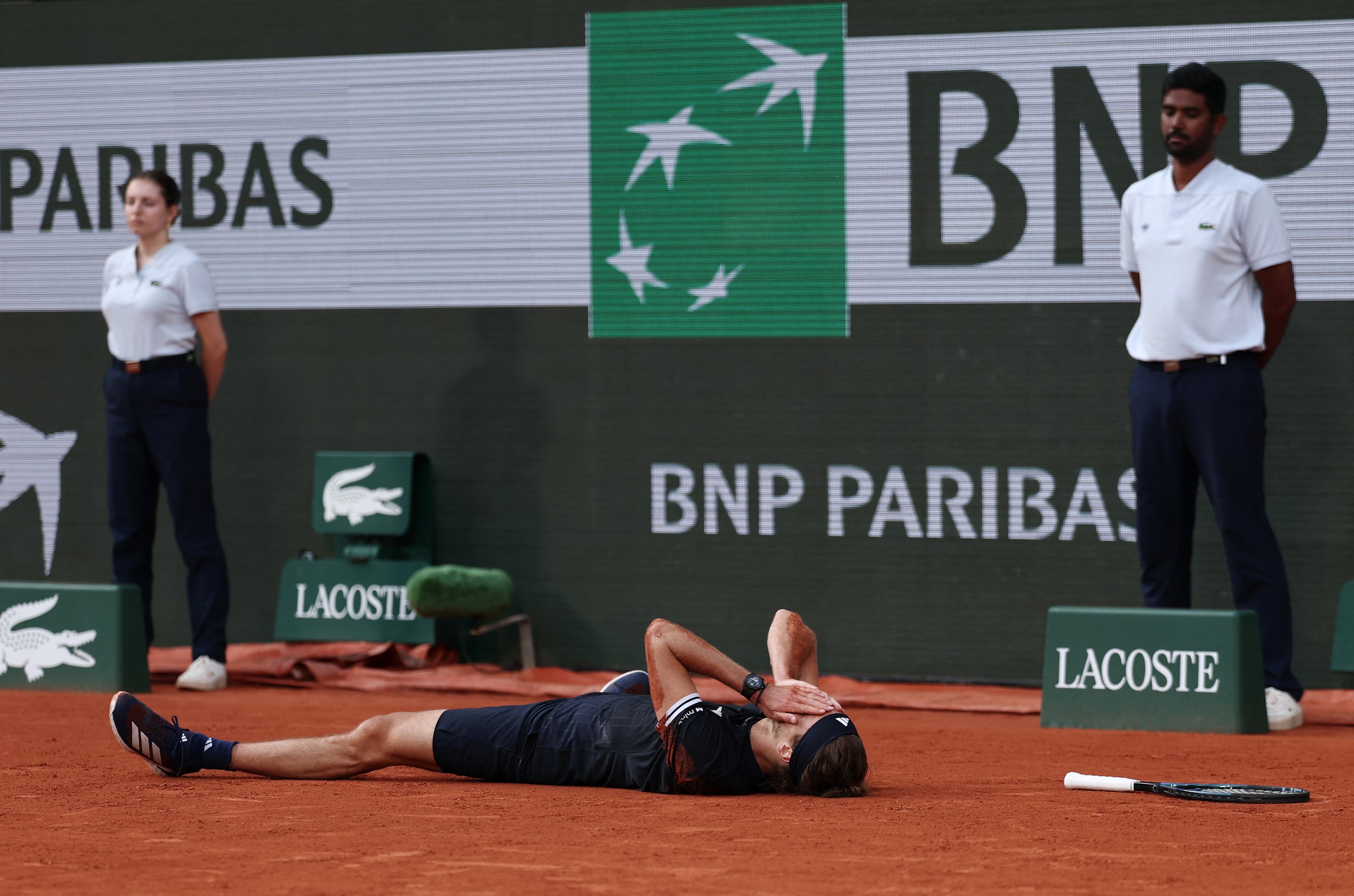 Zverev vô địch Roland Garros 2026: Vinh quang từ độ bền dây thần kinh- Ảnh 4. Zverev vô địch Roland Garros 2026: Vinh quang từ độ bền dây thần kinh- Ảnh 4.