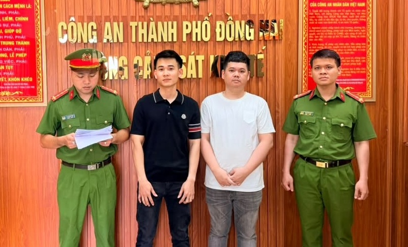 Đồng Nai: Khởi tố 2 bị can buôn bán hàng hóa giả các thương hiệu nổi tiếng- Ảnh 1.