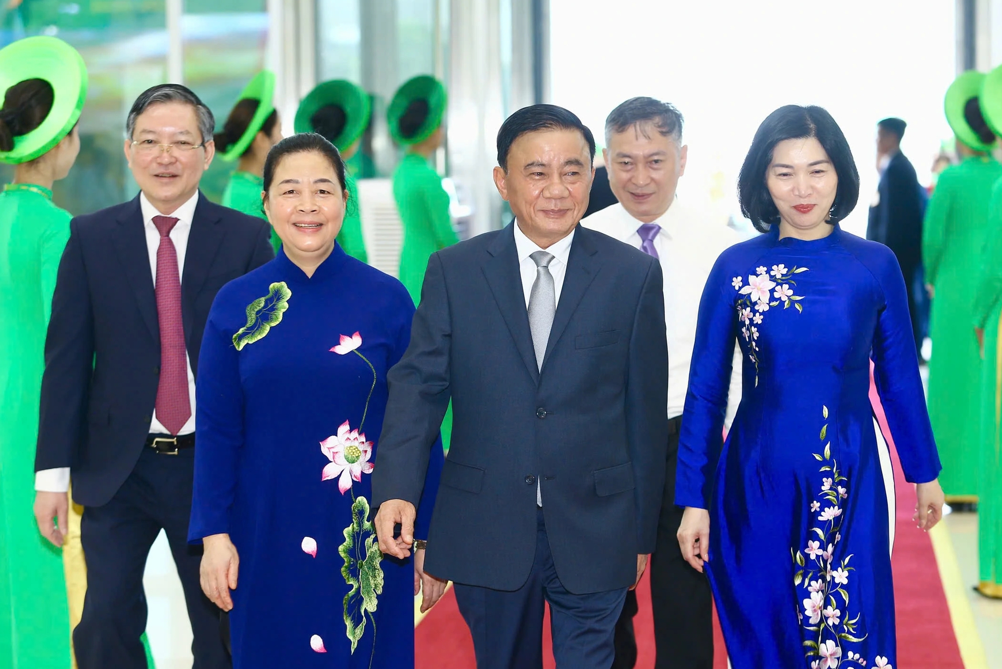 Hỗ trợ nông dân phát triển kinh tế, xây dựng những làng quê đáng sống - Ảnh 5.