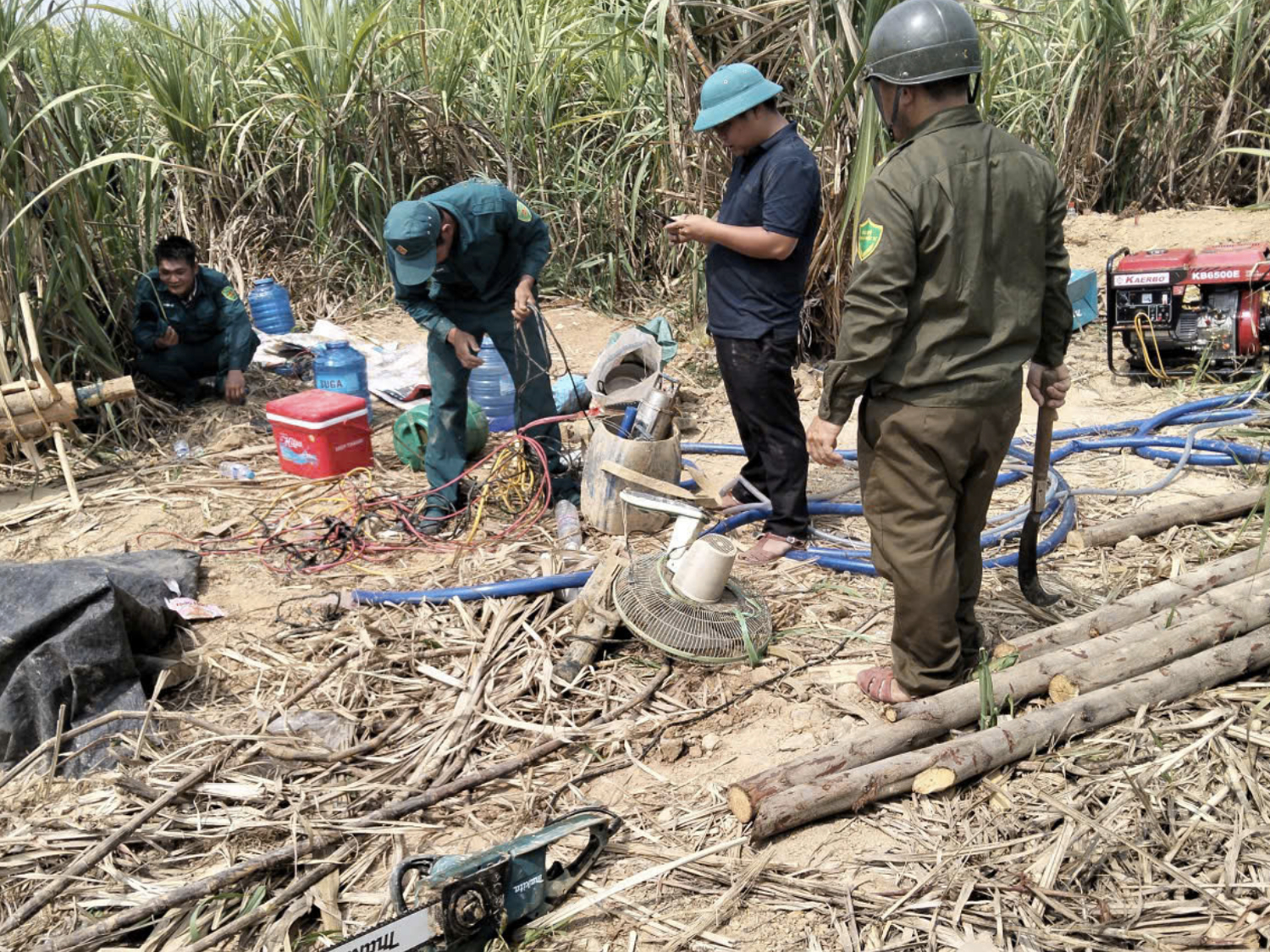 Kiểm tra nhà cho thuê, phát hiện dấu hiệu chế biến vàng trái phép- Ảnh 2. Kiểm tra nhà cho thuê, phát hiện dấu hiệu chế biến vàng trái phép- Ảnh 2.
