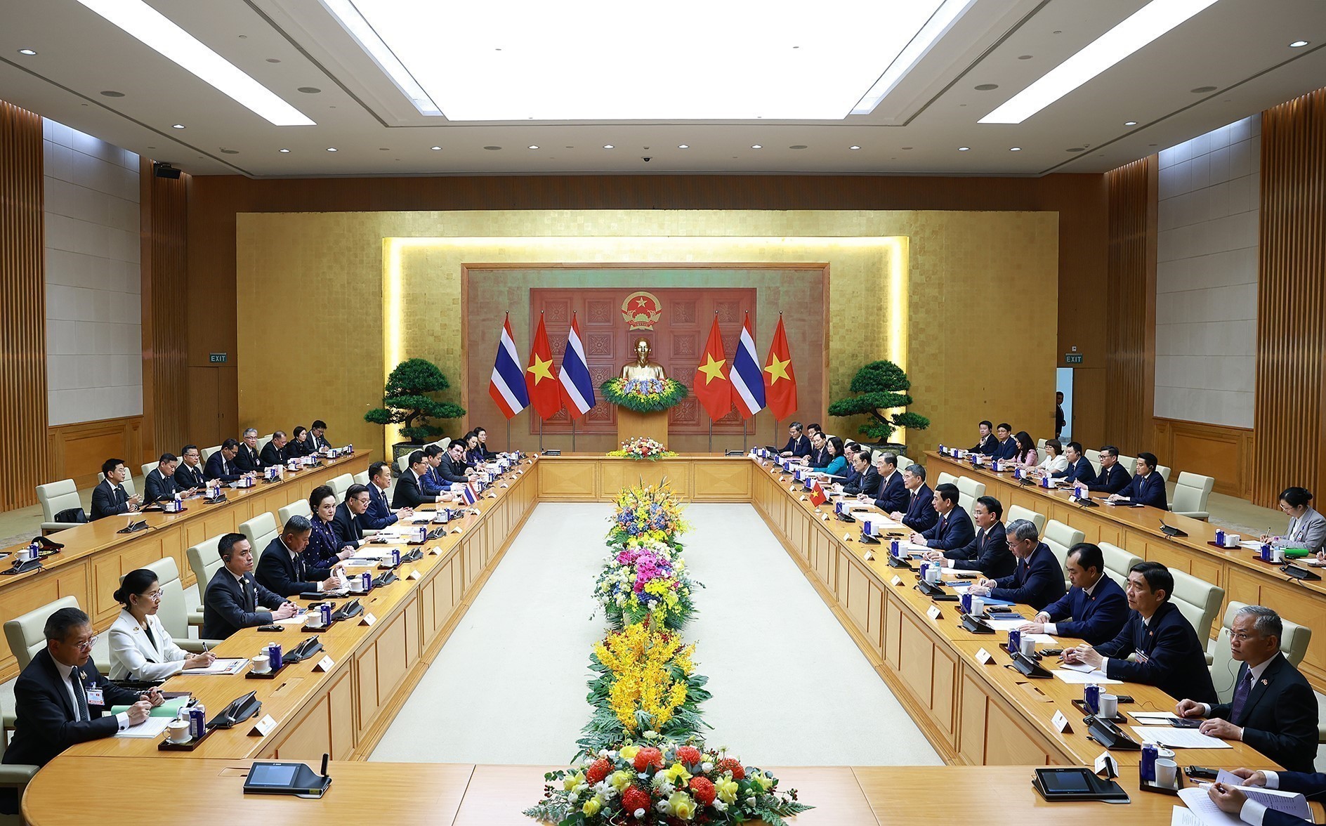 Việt Nam - Thái Lan nhất trí triển khai hiệu quả Chiến lược “ba kết nối”- Ảnh 2. Việt Nam - Thái Lan nhất trí triển khai hiệu quả Chiến lược “ba kết nối”- Ảnh 2.