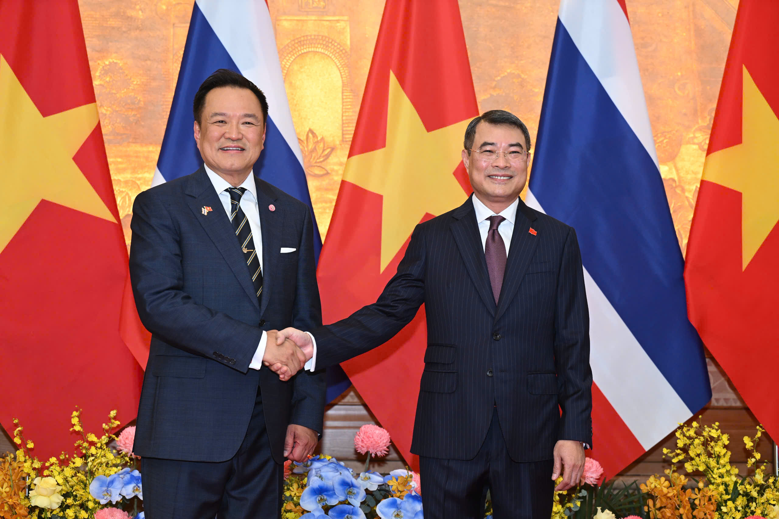 Việt Nam - Thái Lan nhất trí triển khai hiệu quả Chiến lược “ba kết nối”- Ảnh 1. Việt Nam - Thái Lan nhất trí triển khai hiệu quả Chiến lược “ba kết nối”- Ảnh 1.