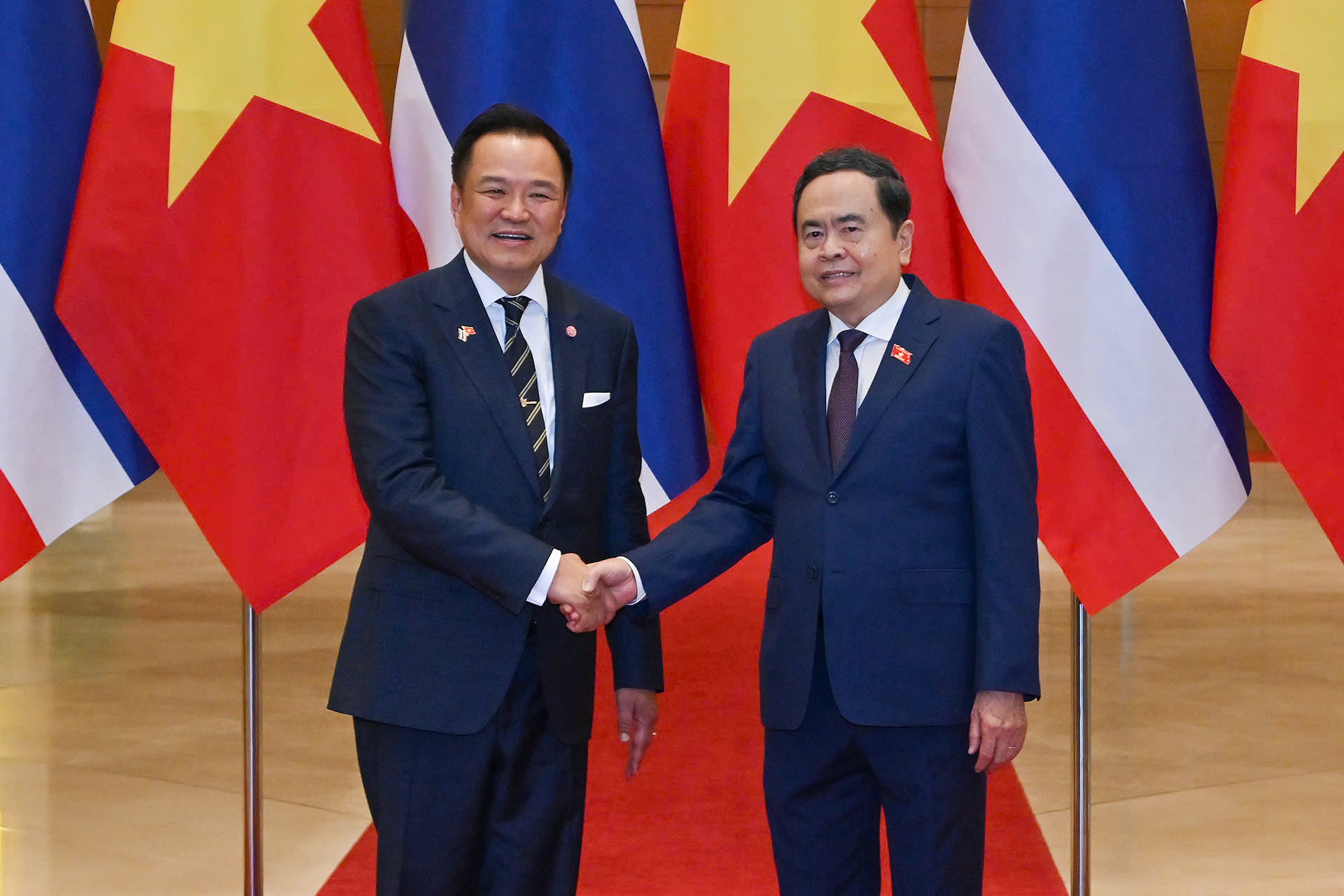 Việt Nam luôn coi trọng và ưu tiên phát triển quan hệ với Thái Lan- Ảnh 1. Việt Nam luôn coi trọng và ưu tiên phát triển quan hệ với Thái Lan- Ảnh 1.
